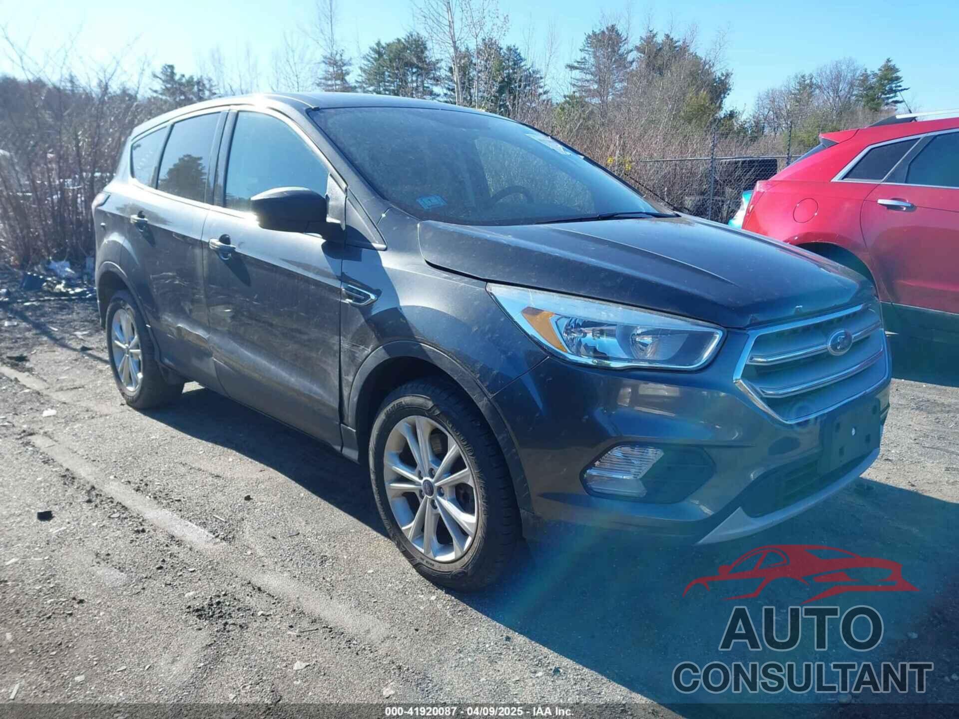 FORD ESCAPE 2017 - 1FMCU9GD6HUC70333