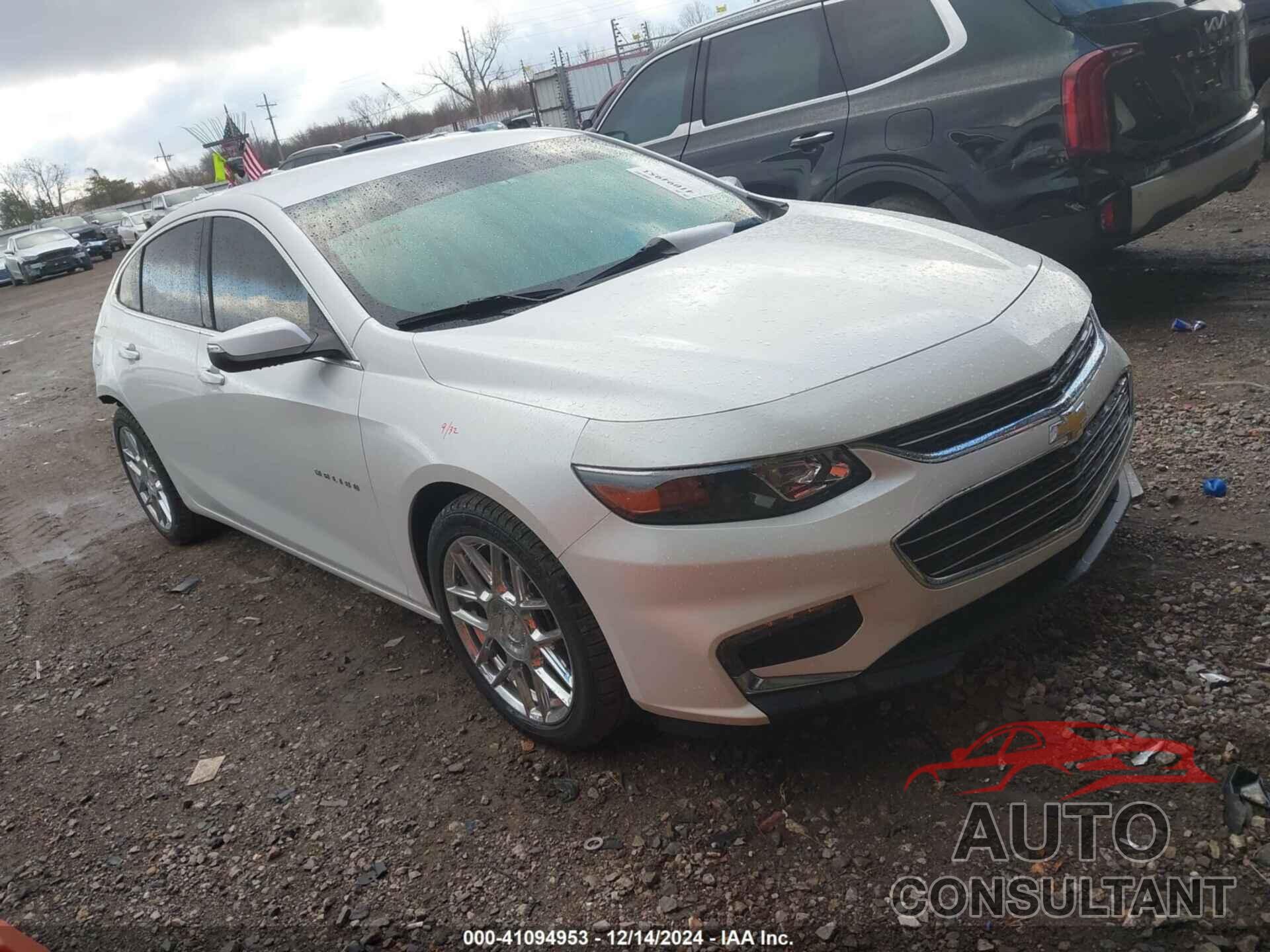 CHEVROLET MALIBU 2017 - 1G1ZE5ST5HF242717