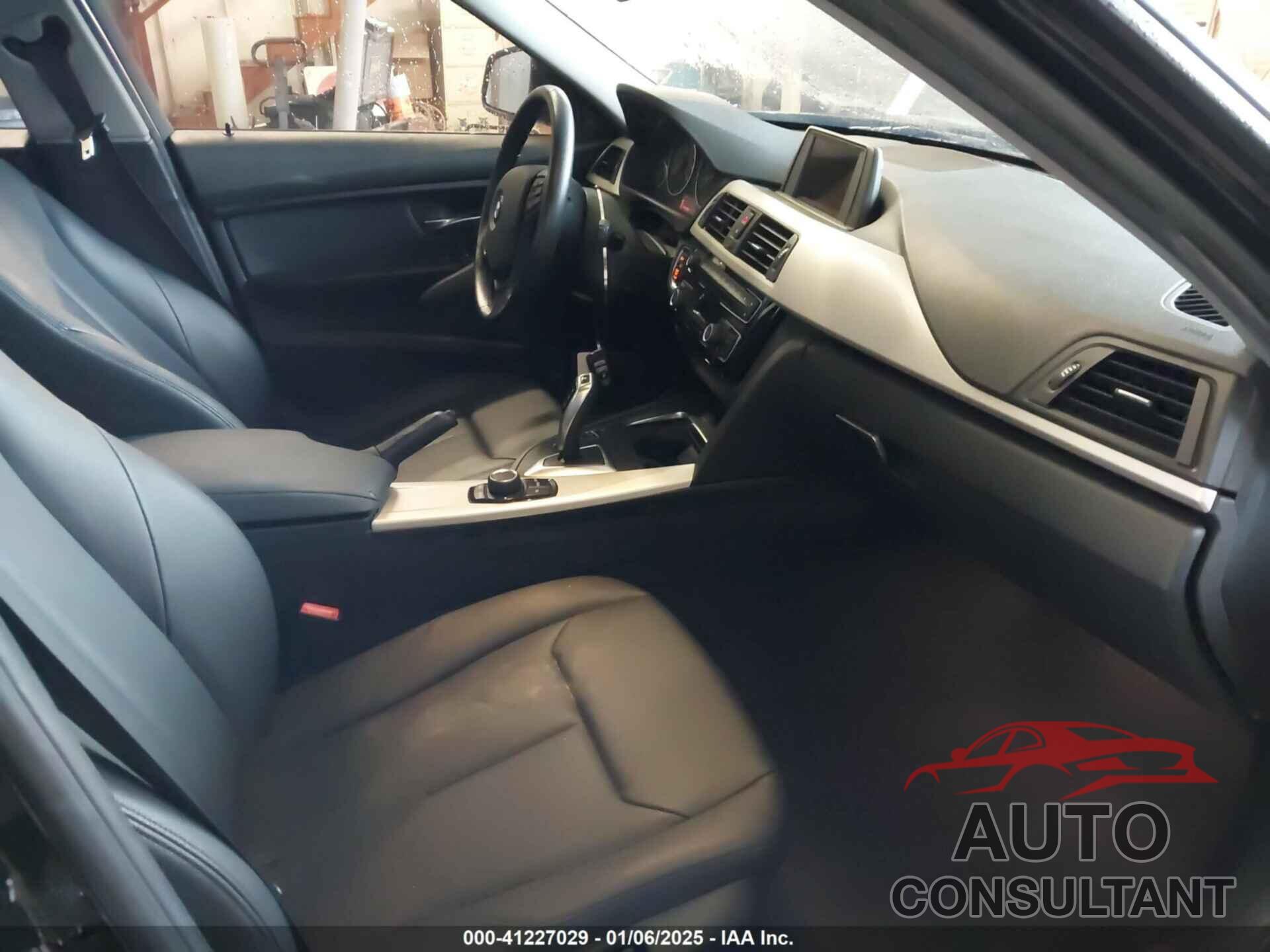 BMW 320I 2016 - WBA8A9C52GK616953