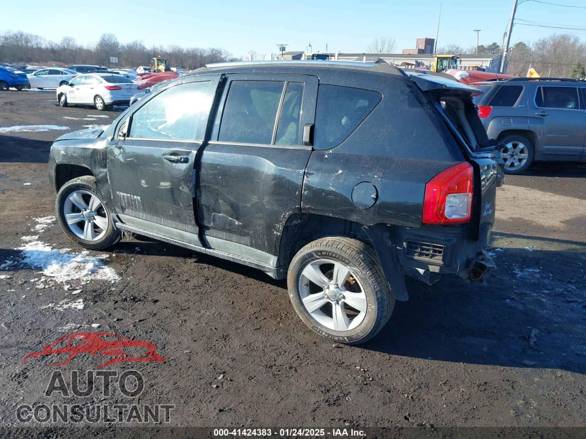 JEEP COMPASS 2011 - 1J4NF1FB2BD226145