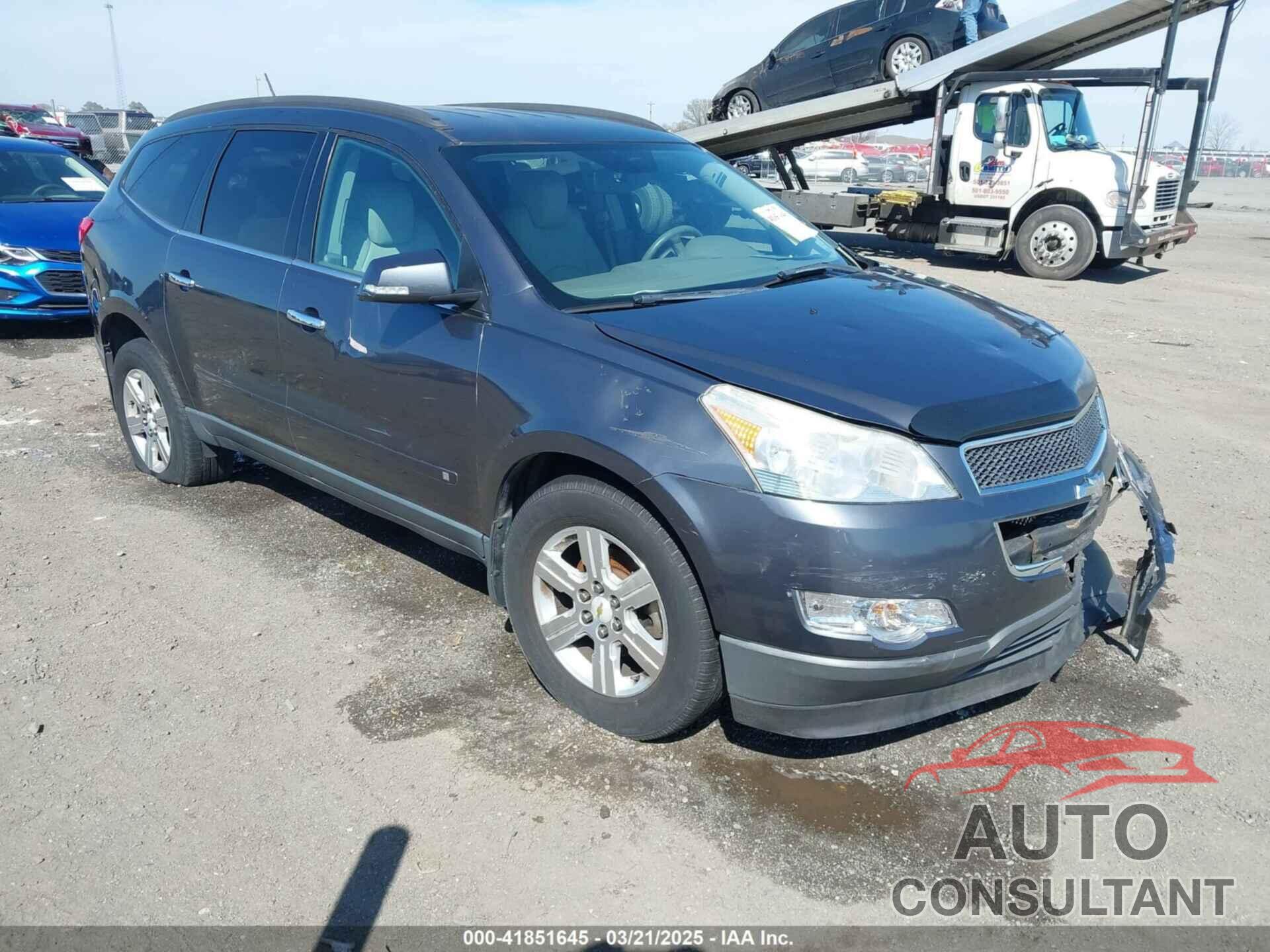 CHEVROLET TRAVERSE 2011 - 1GNKRJEDXBJ380534