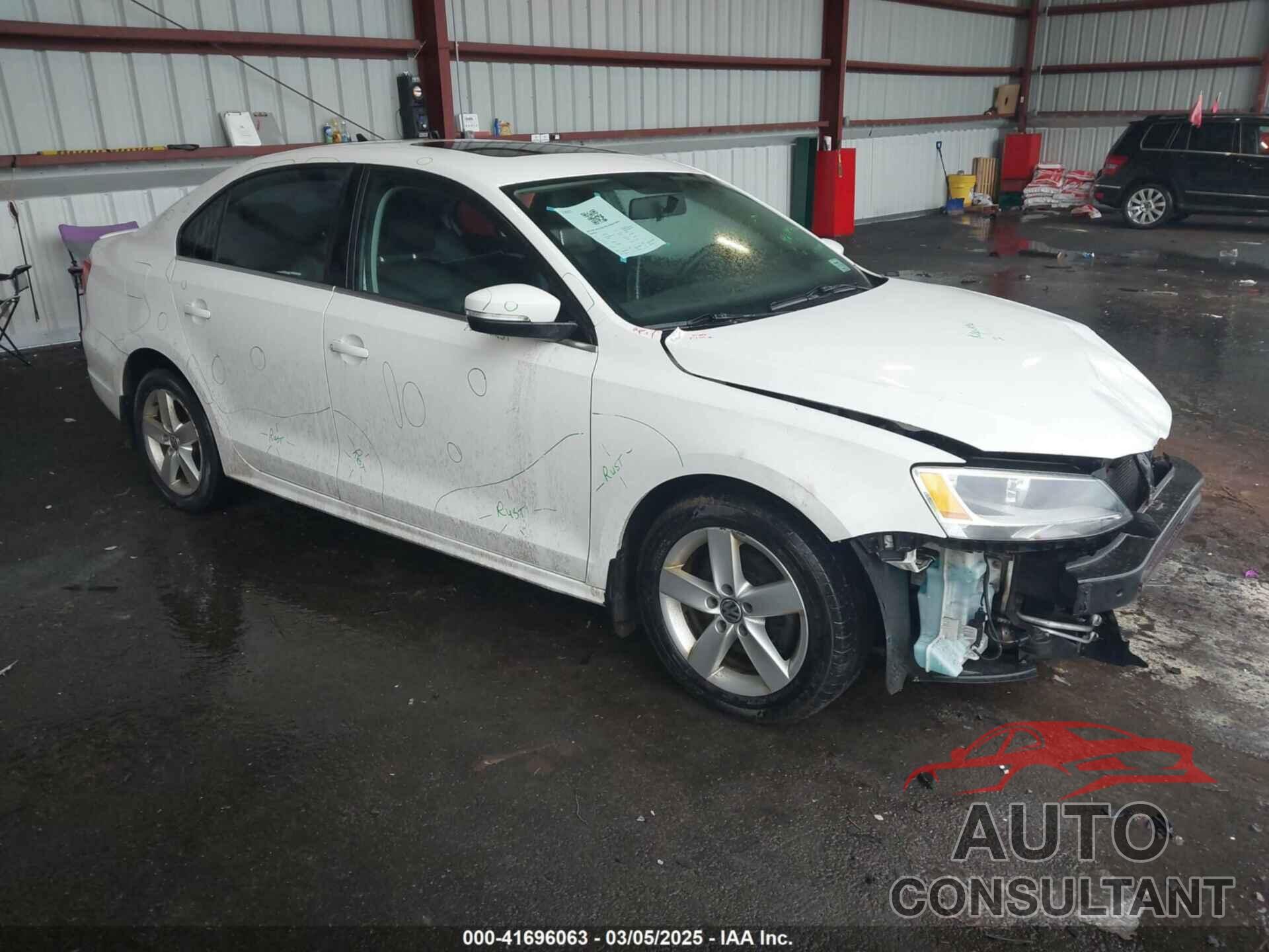 VOLKSWAGEN JETTA 2013 - 3VWLL7AJ4DM446754