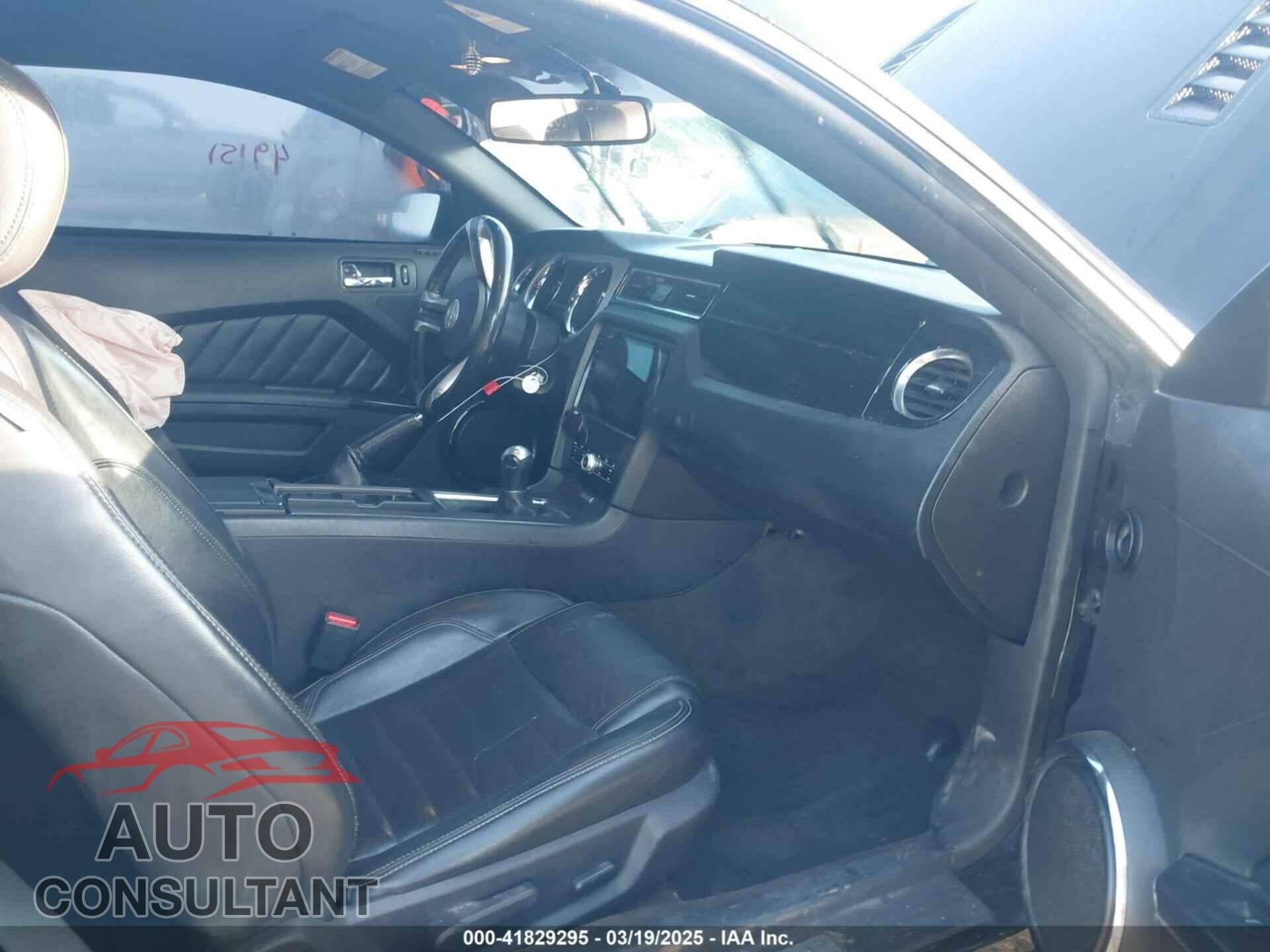 FORD MUSTANG 2013 - 1ZVBP8CFXD5284486