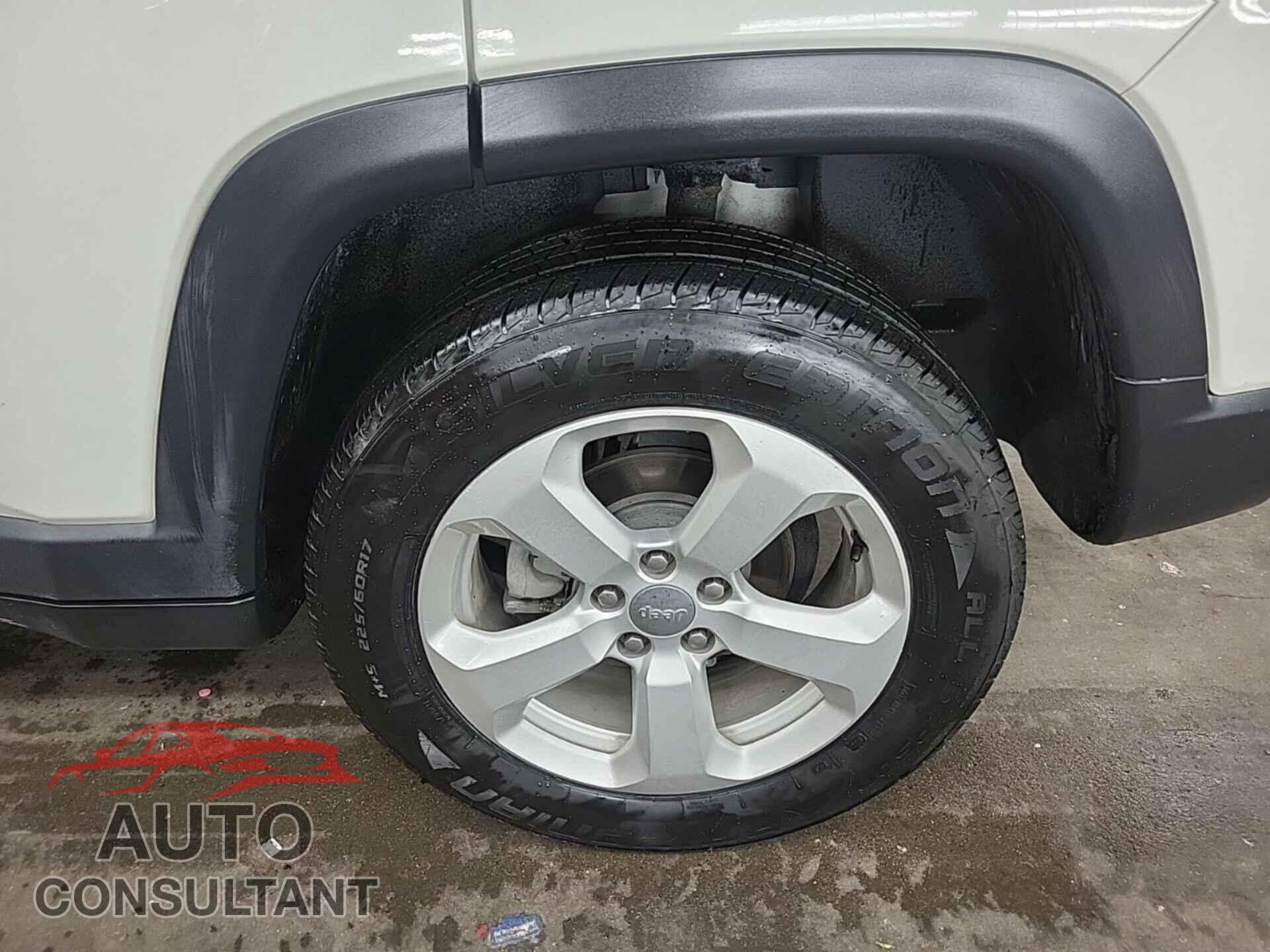 JEEP COMPASS 2018 - 3C4NJDBB1JT303902