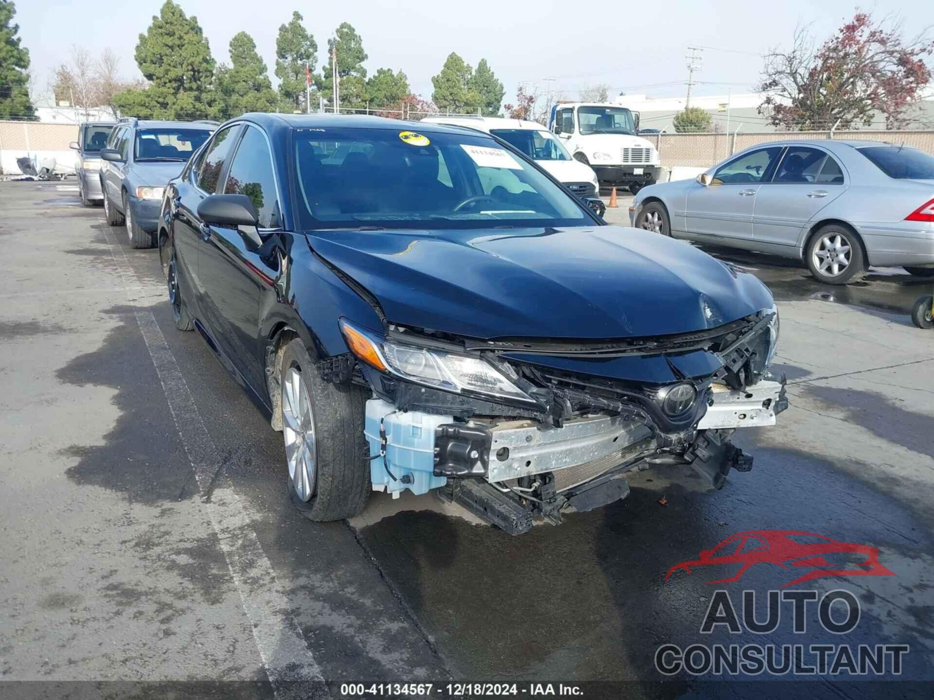 TOYOTA CAMRY 2018 - JTNB11HK3J3032566