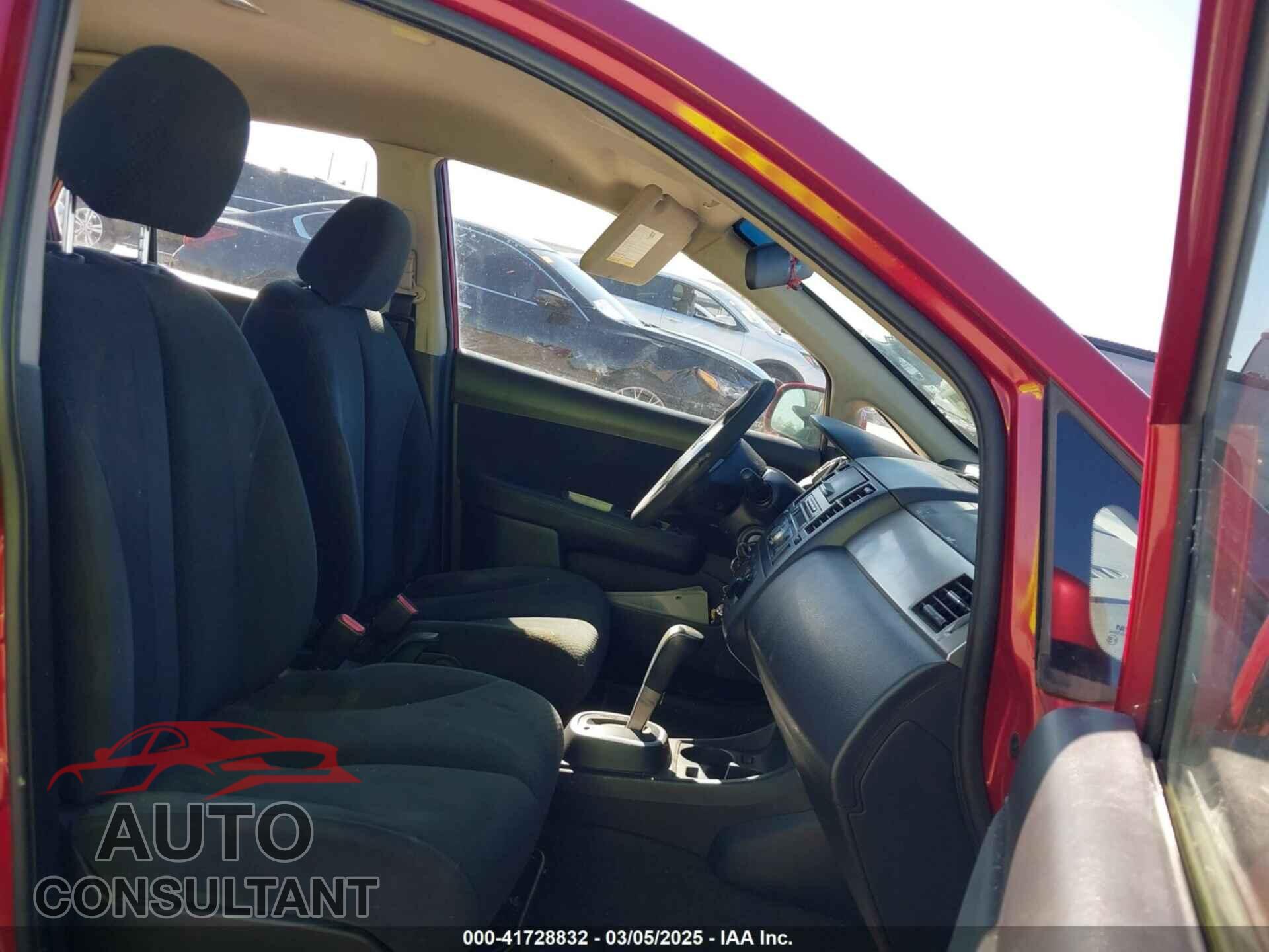 NISSAN VERSA 2011 - 3N1BC1AP1BL410106