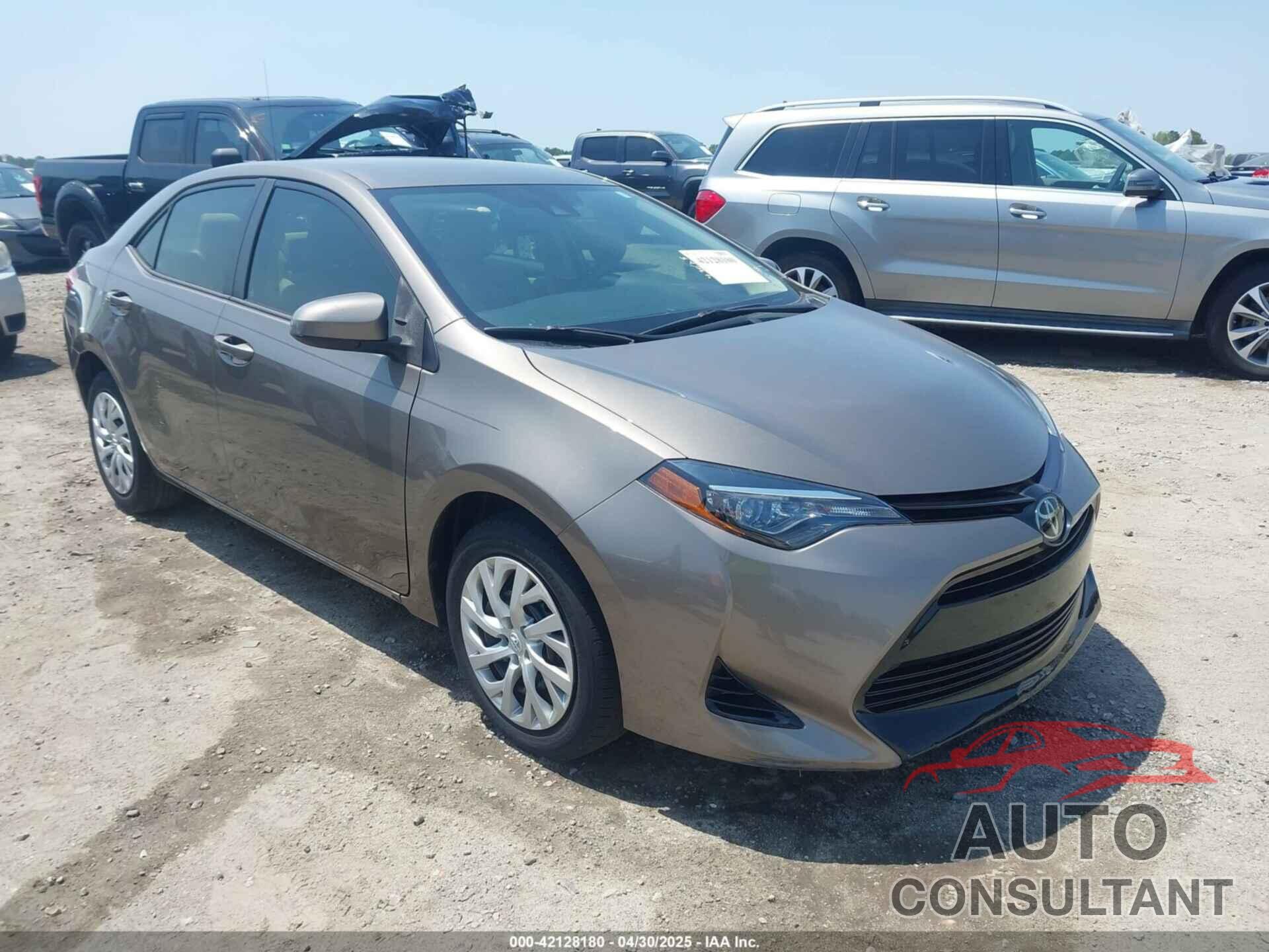 TOYOTA COROLLA 2018 - 2T1BURHE0JC103542