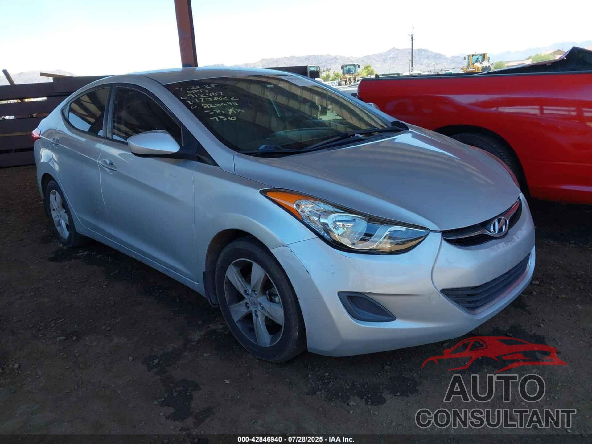 HYUNDAI ELANTRA 2013 - KMHDH4AE7DU820694