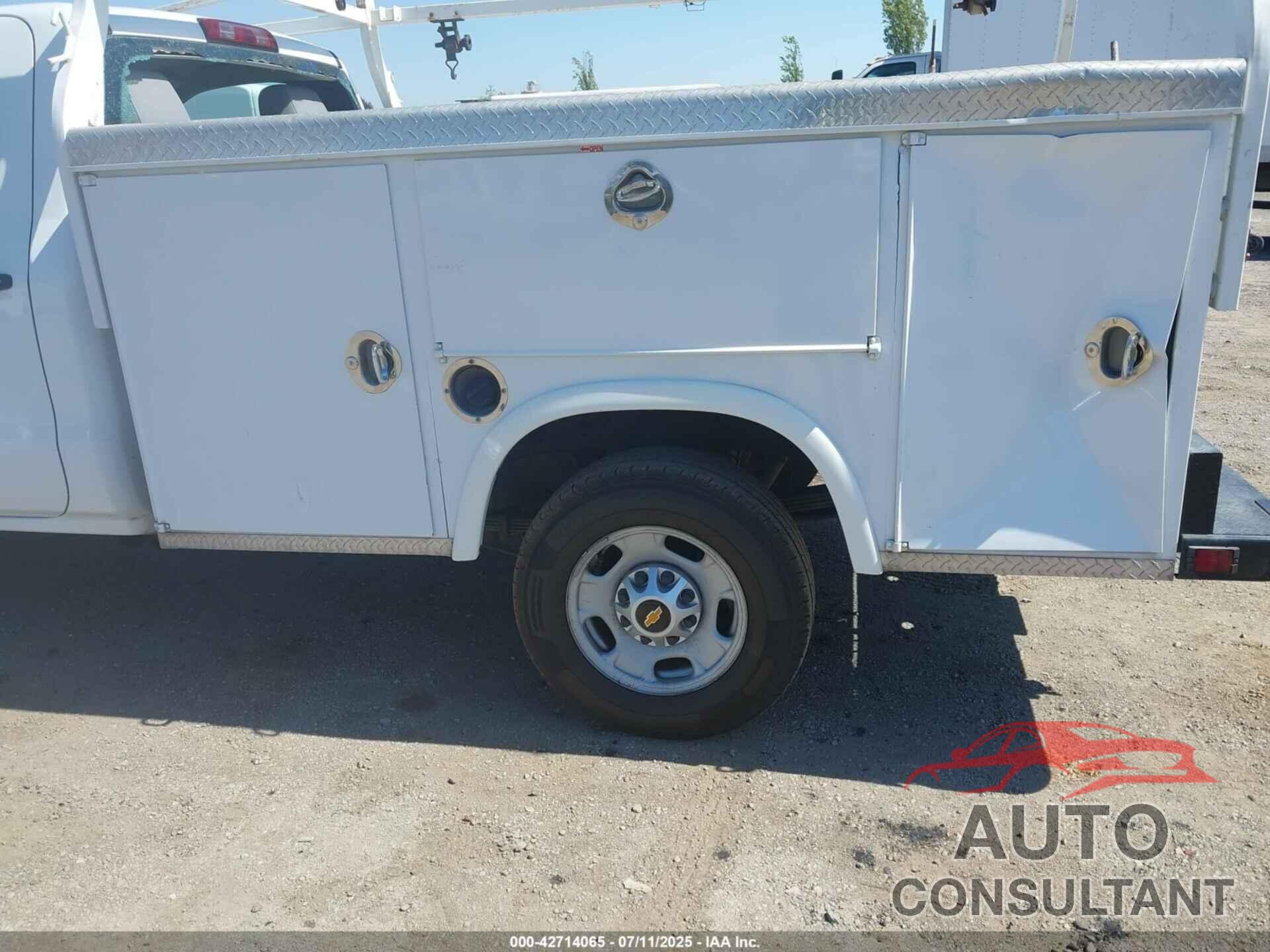 CHEVROLET SILVERADO 2500HD 2018 - 1GB0CUEG0JZ346667