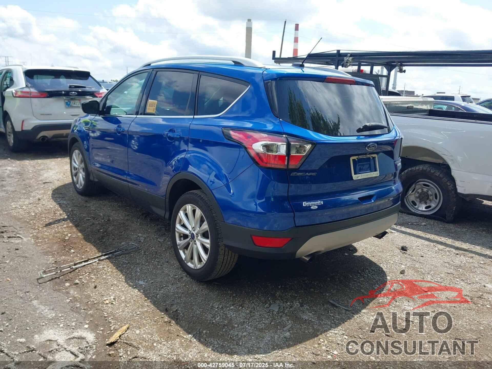 FORD ESCAPE 2017 - 1FMCU0JD7HUC21744