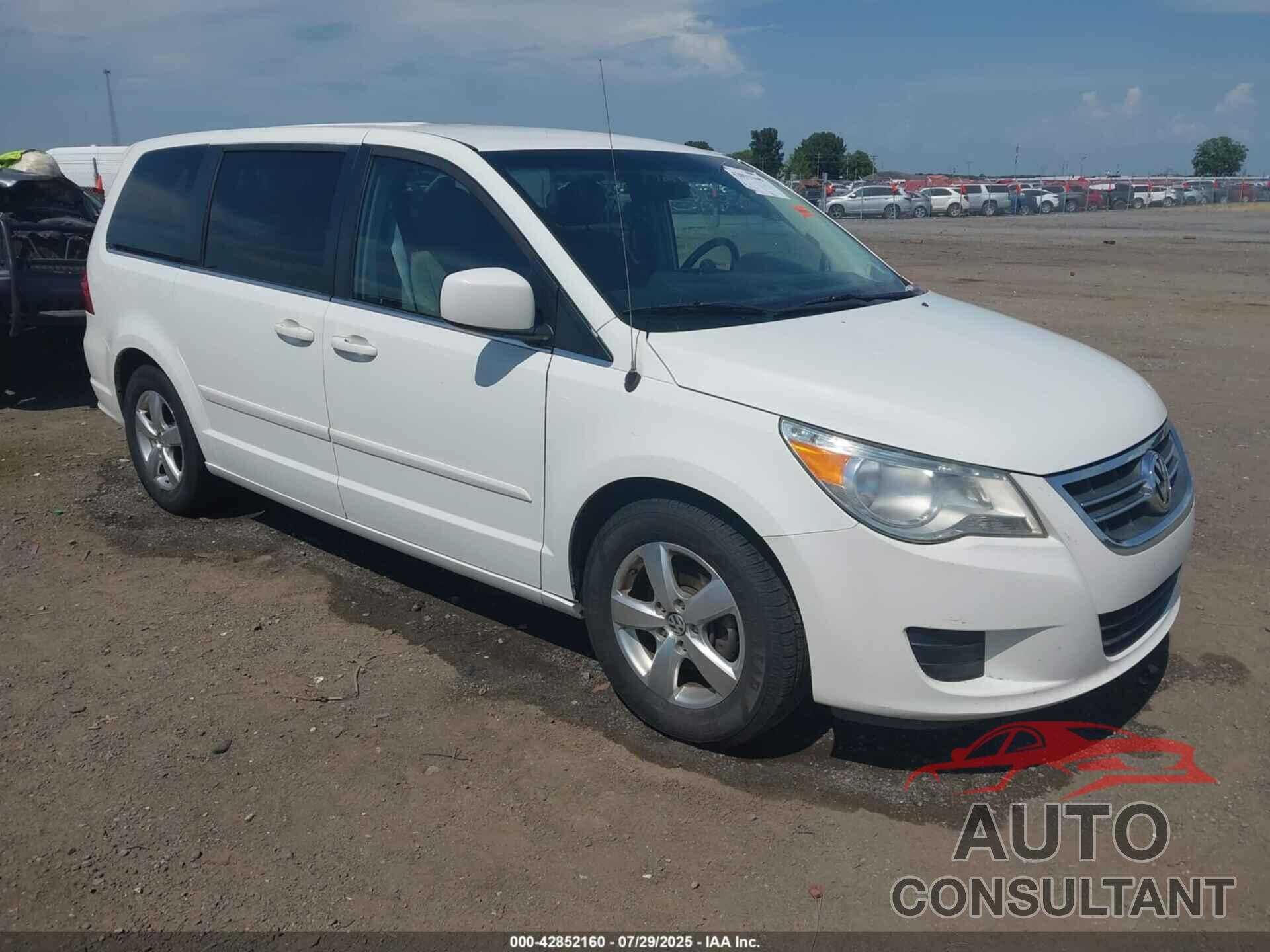 VOLKSWAGEN ROUTAN 2009 - 2V8HW34199R541626