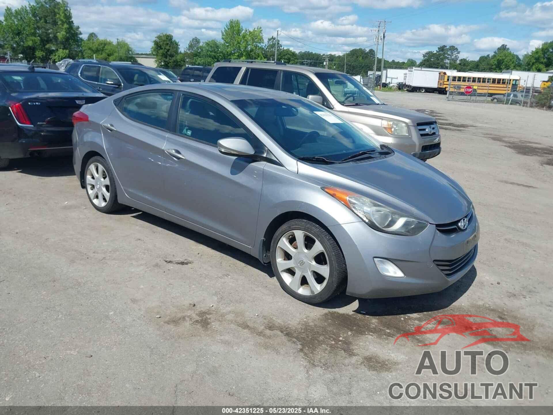 HYUNDAI ELANTRA 2012 - KMHDH4AE5CU460145