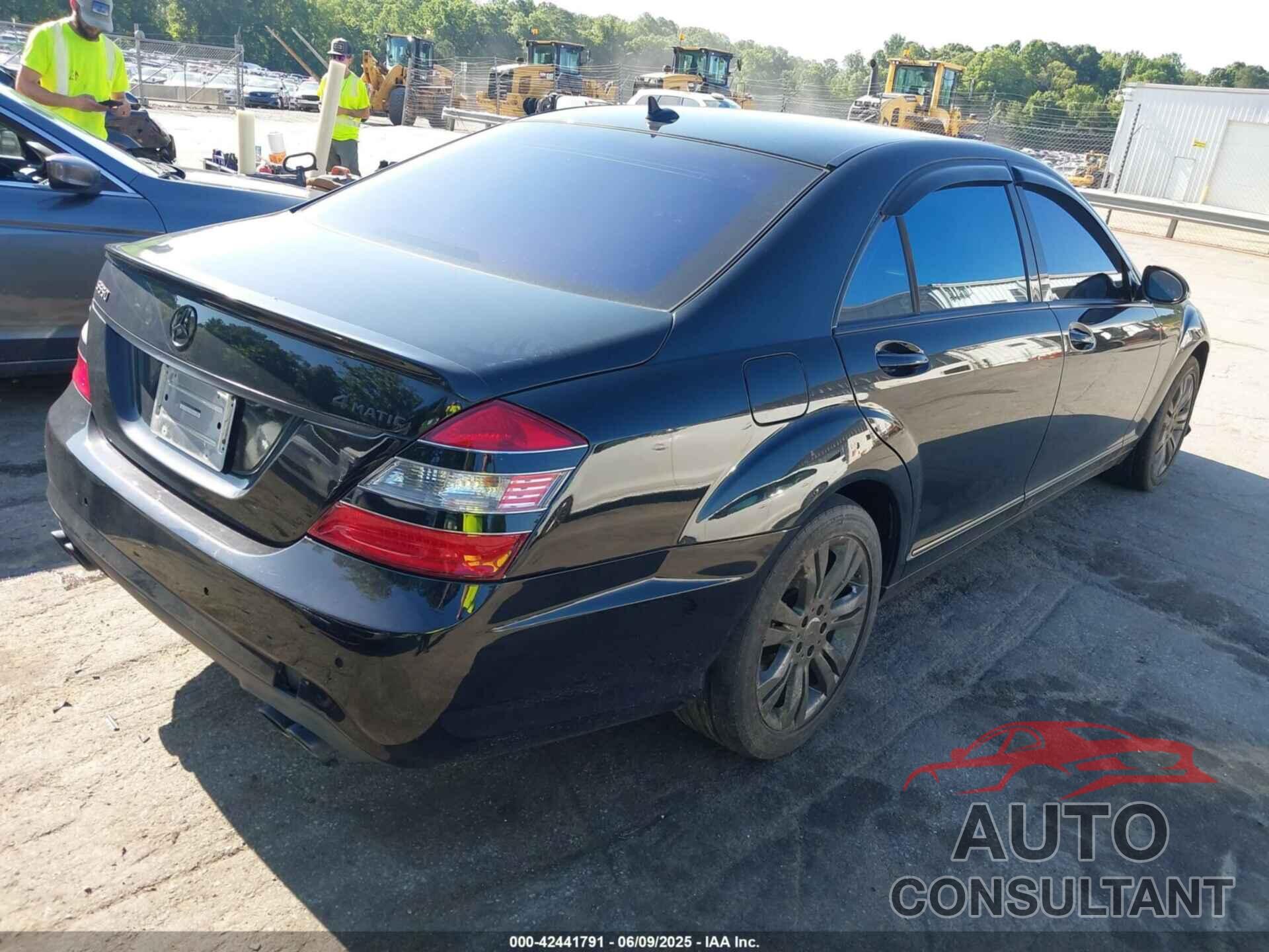 MERCEDES-BENZ S 550 2009 - WDDNG86X19A263728