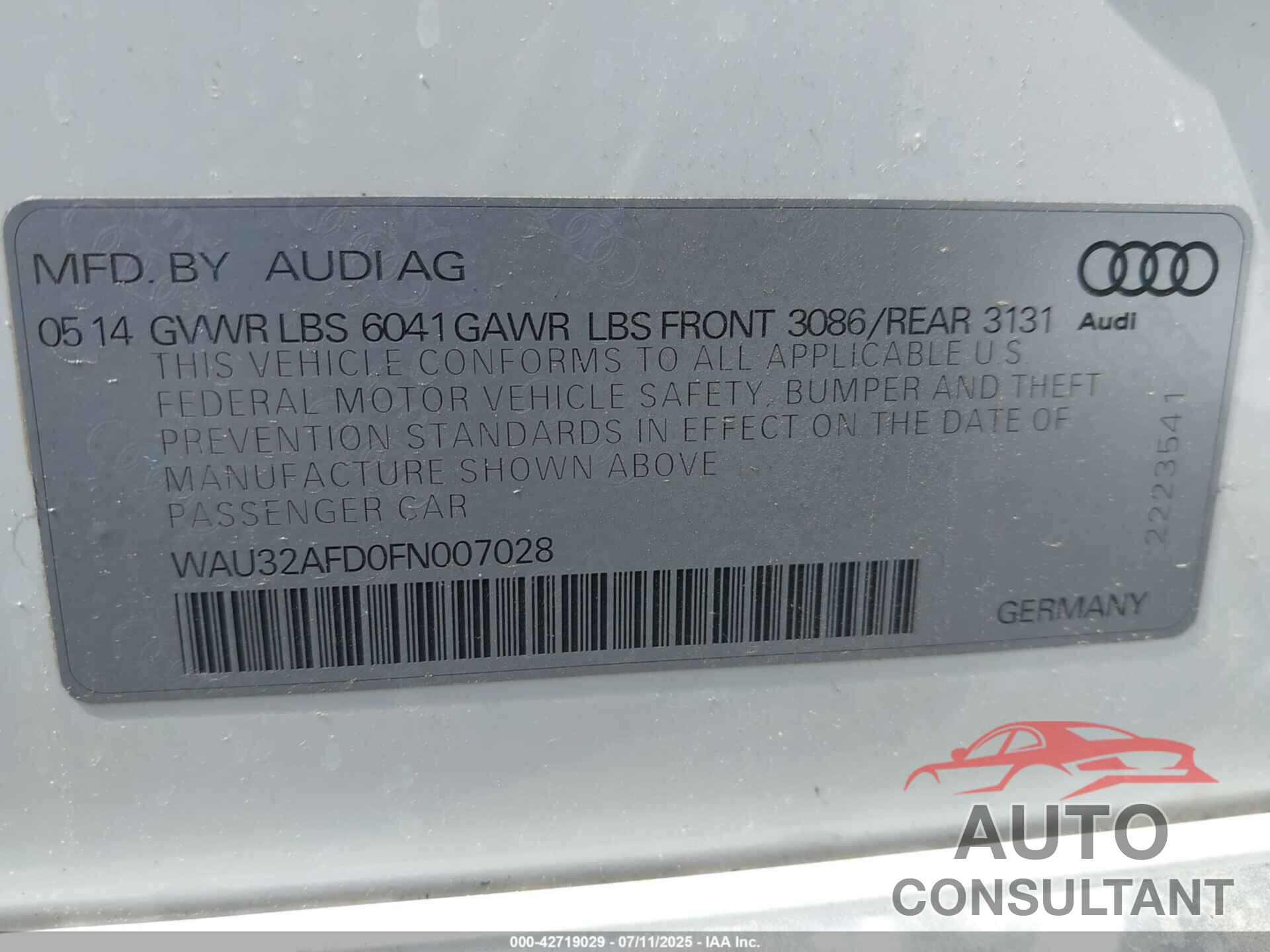 AUDI A8 L 2015 - WAU32AFD0FN007028