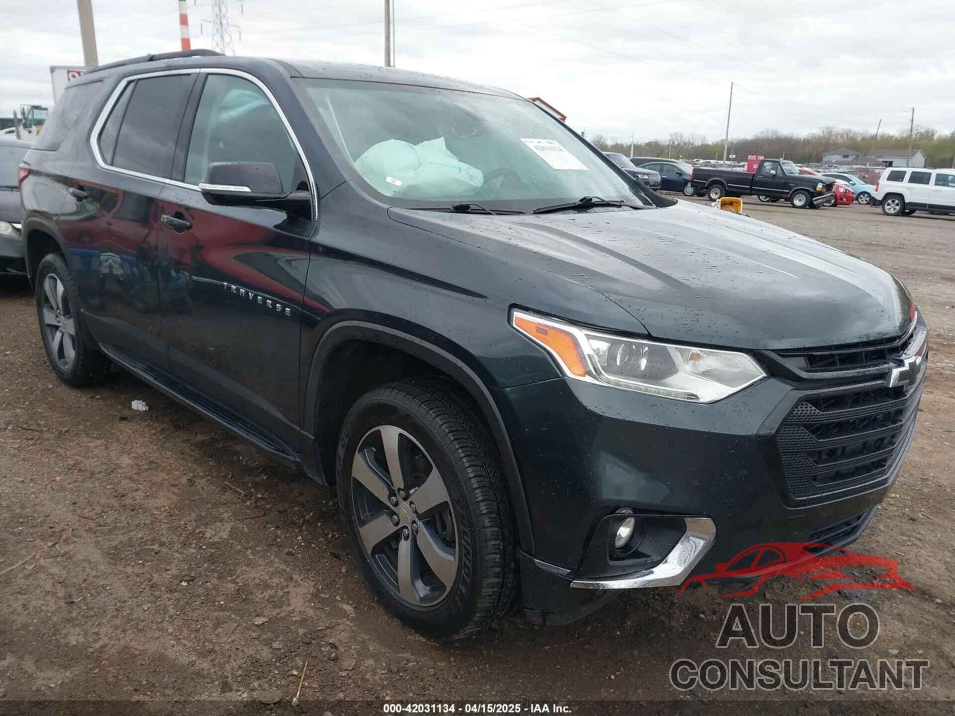 CHEVROLET TRAVERSE 2019 - 1GNERHKW3KJ218157