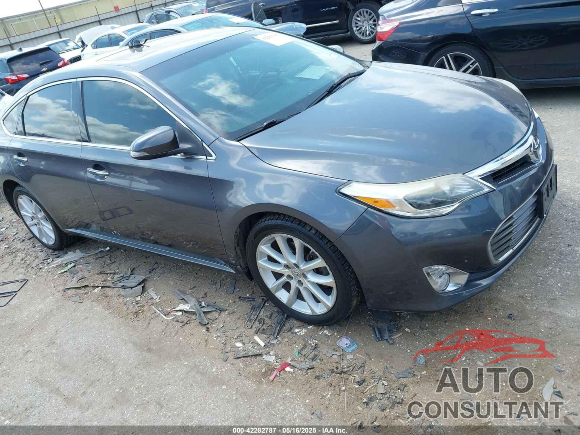 TOYOTA AVALON 2013 - 4T1BK1EB1DU063895