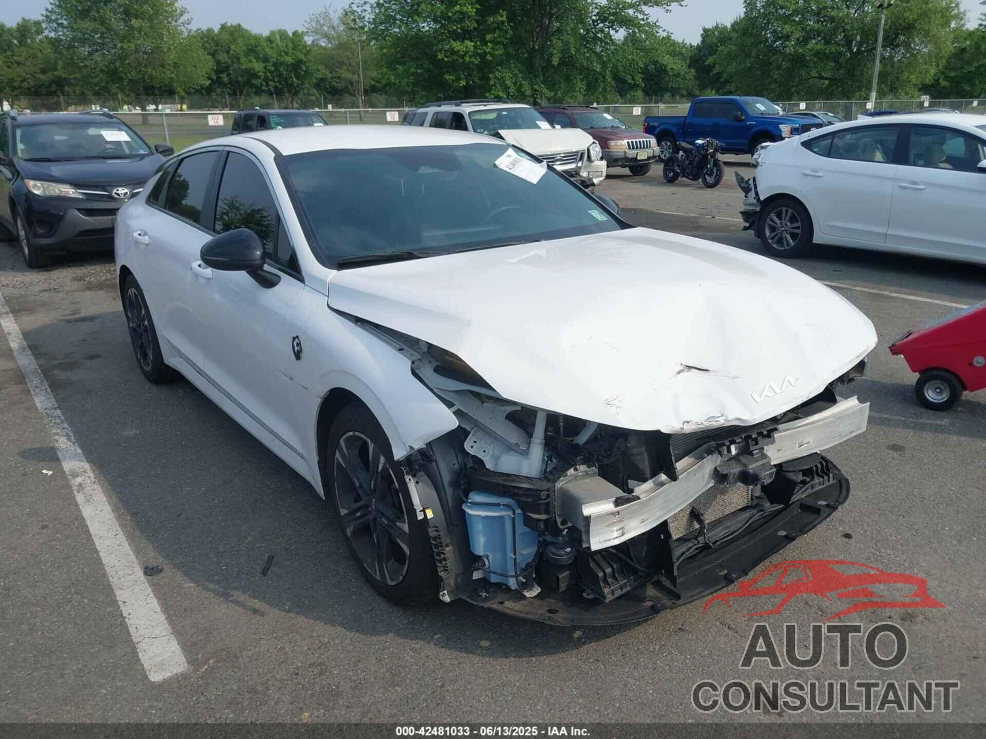 KIA K5 2022 - 5XXG64J21NG092682