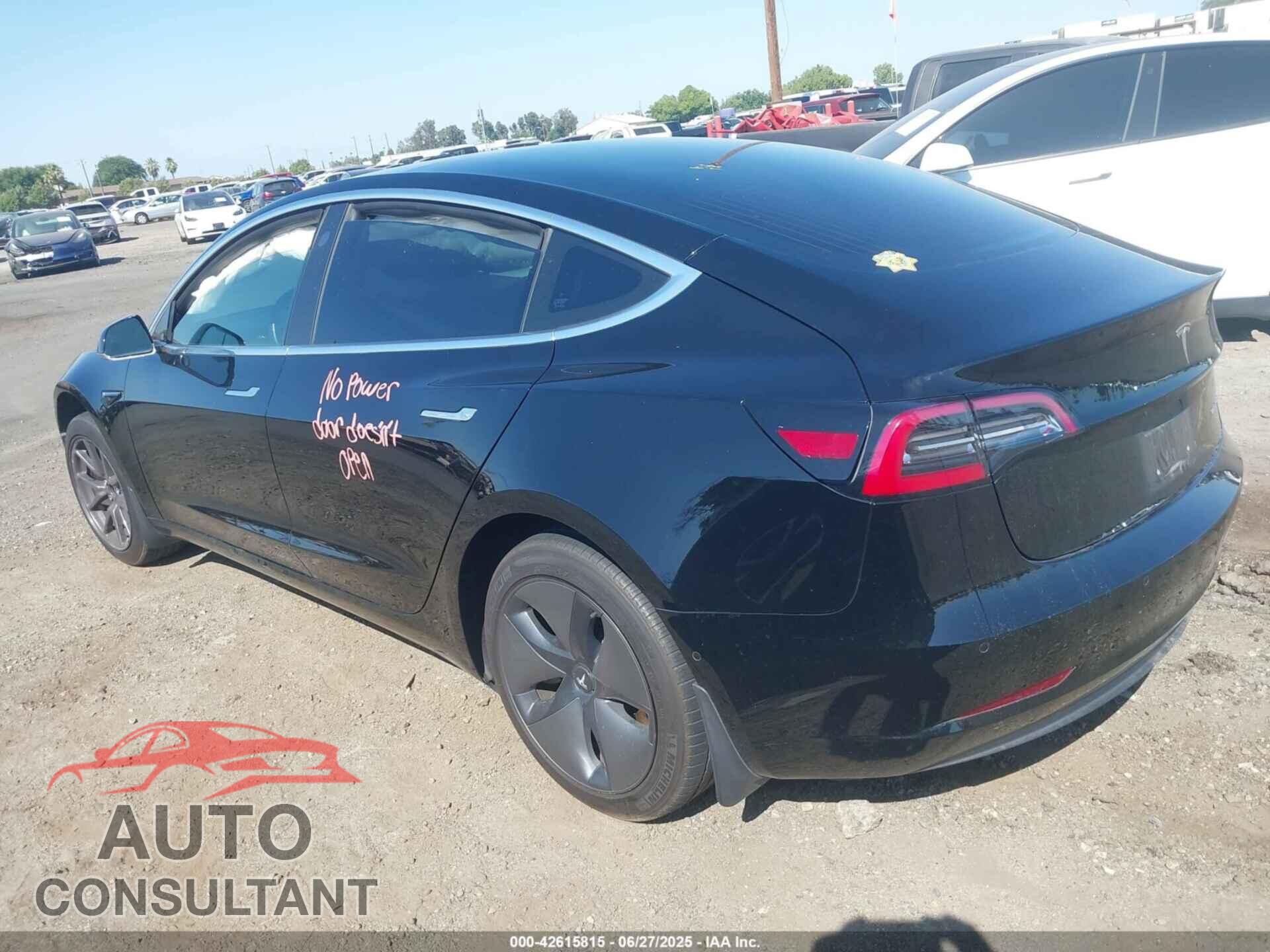 TESLA MODEL 3 2018 - 5YJ3E1EB5JF062995