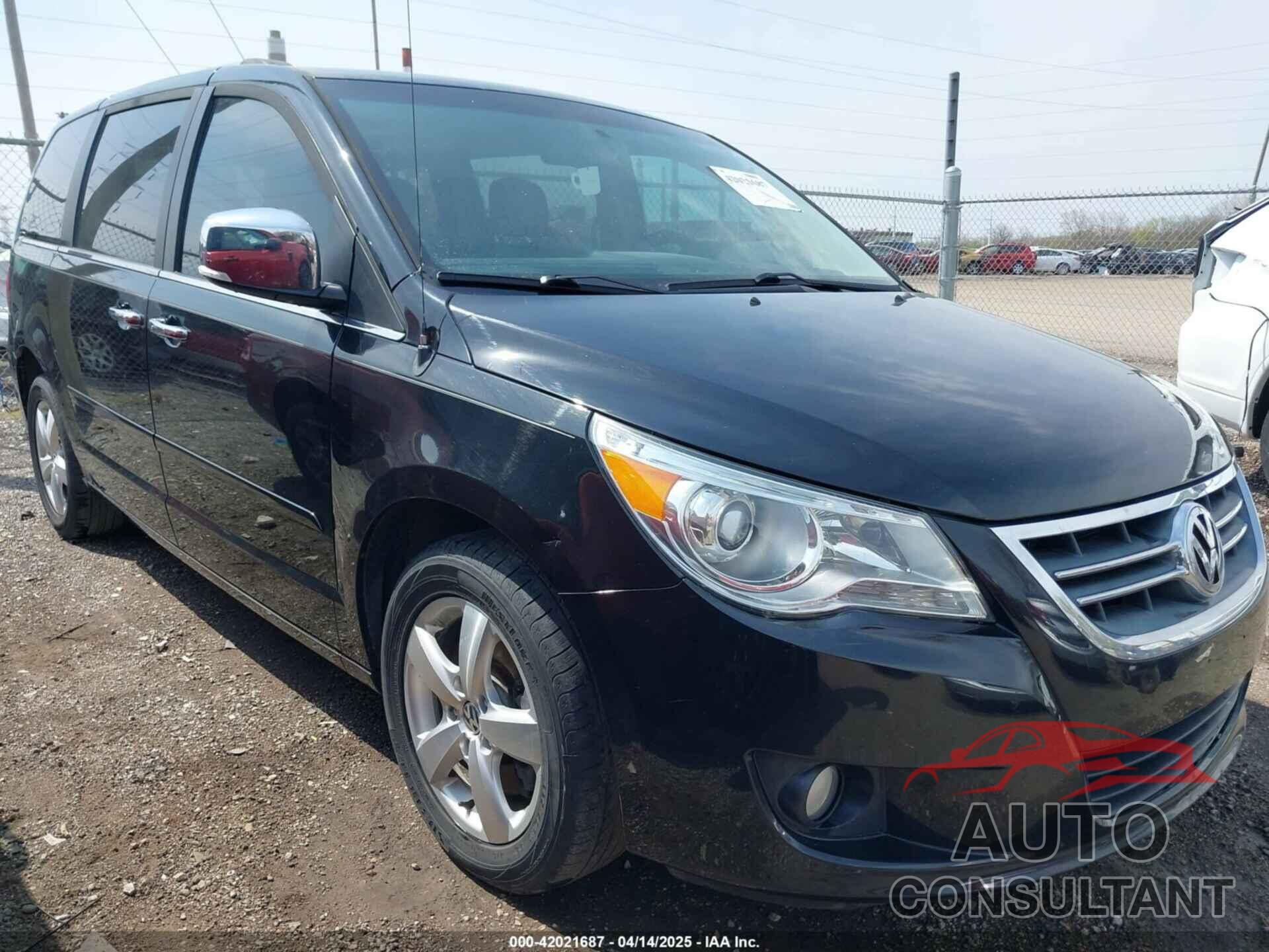VOLKSWAGEN ROUTAN 2014 - 2C4RVADG7ER134801