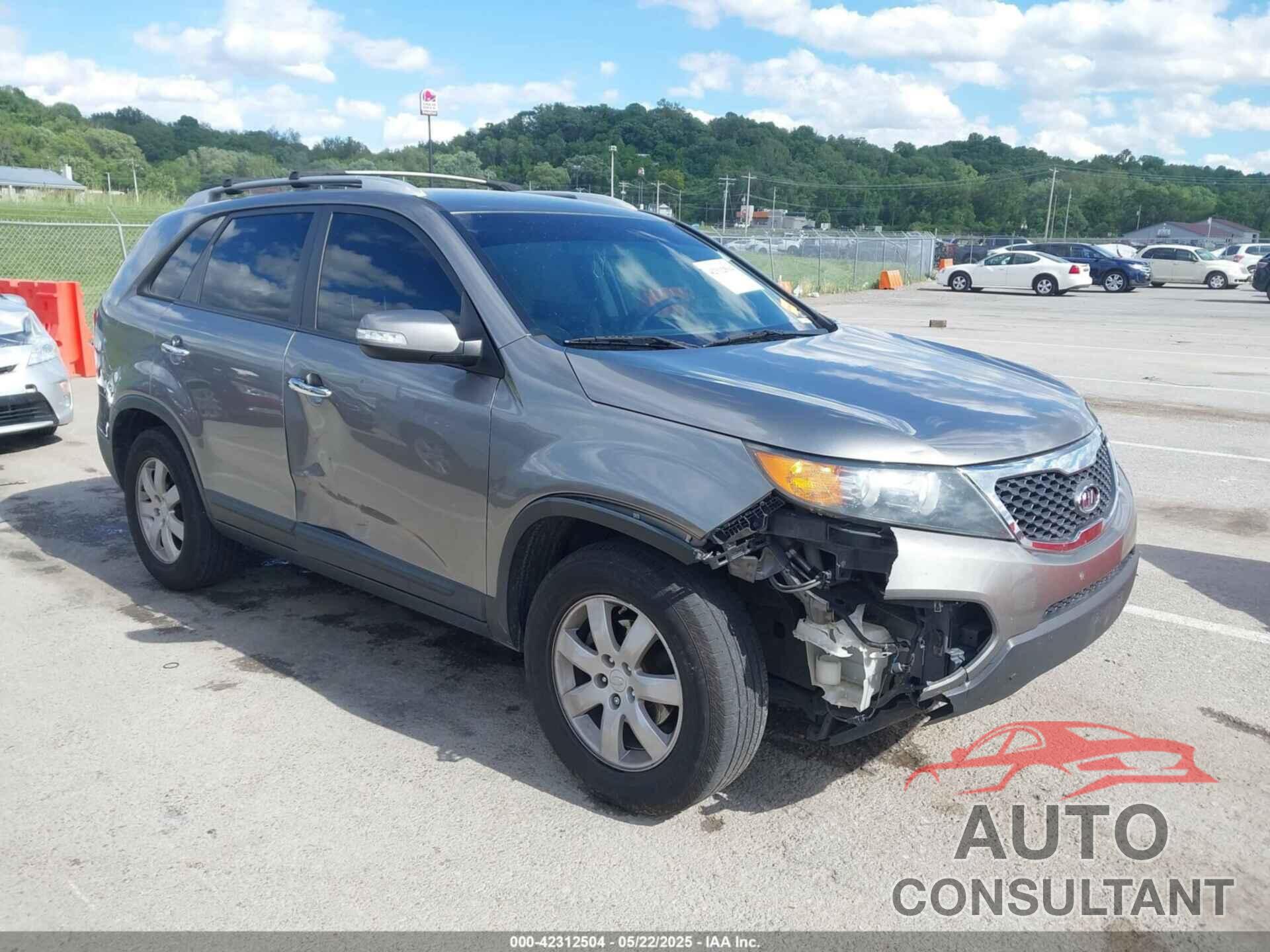 KIA SORENTO 2011 - 5XYKT3A1XBG161719
