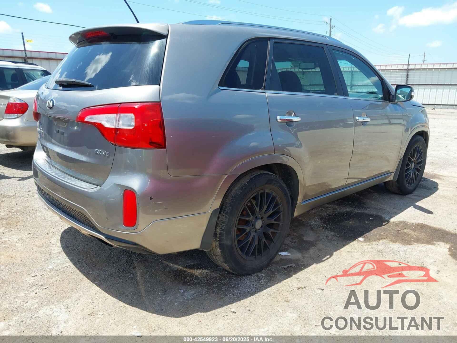 KIA SORENTO 2015 - 5XYKW4A71FG633975