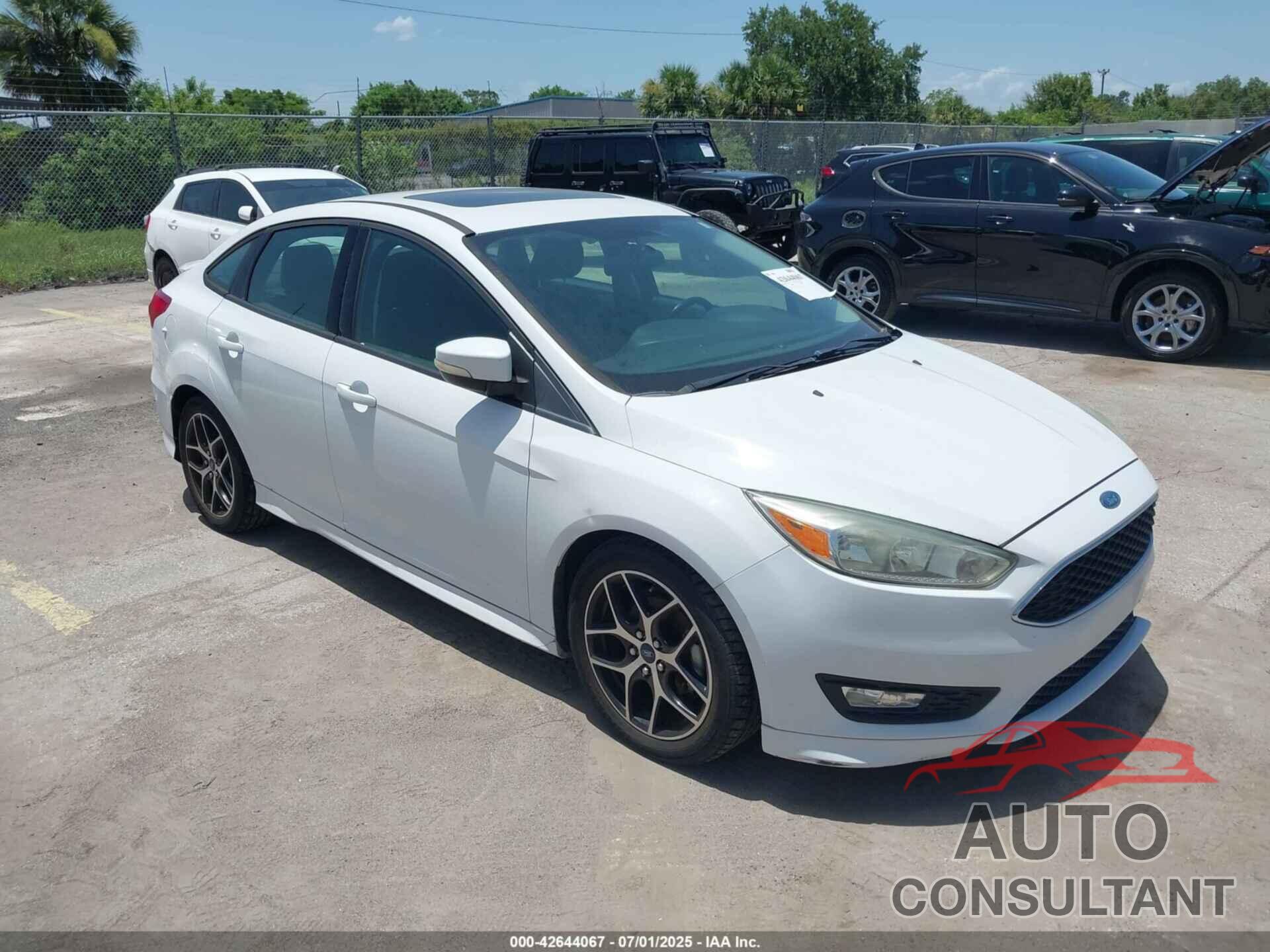 FORD FOCUS 2015 - 1FADP3F27FL347197