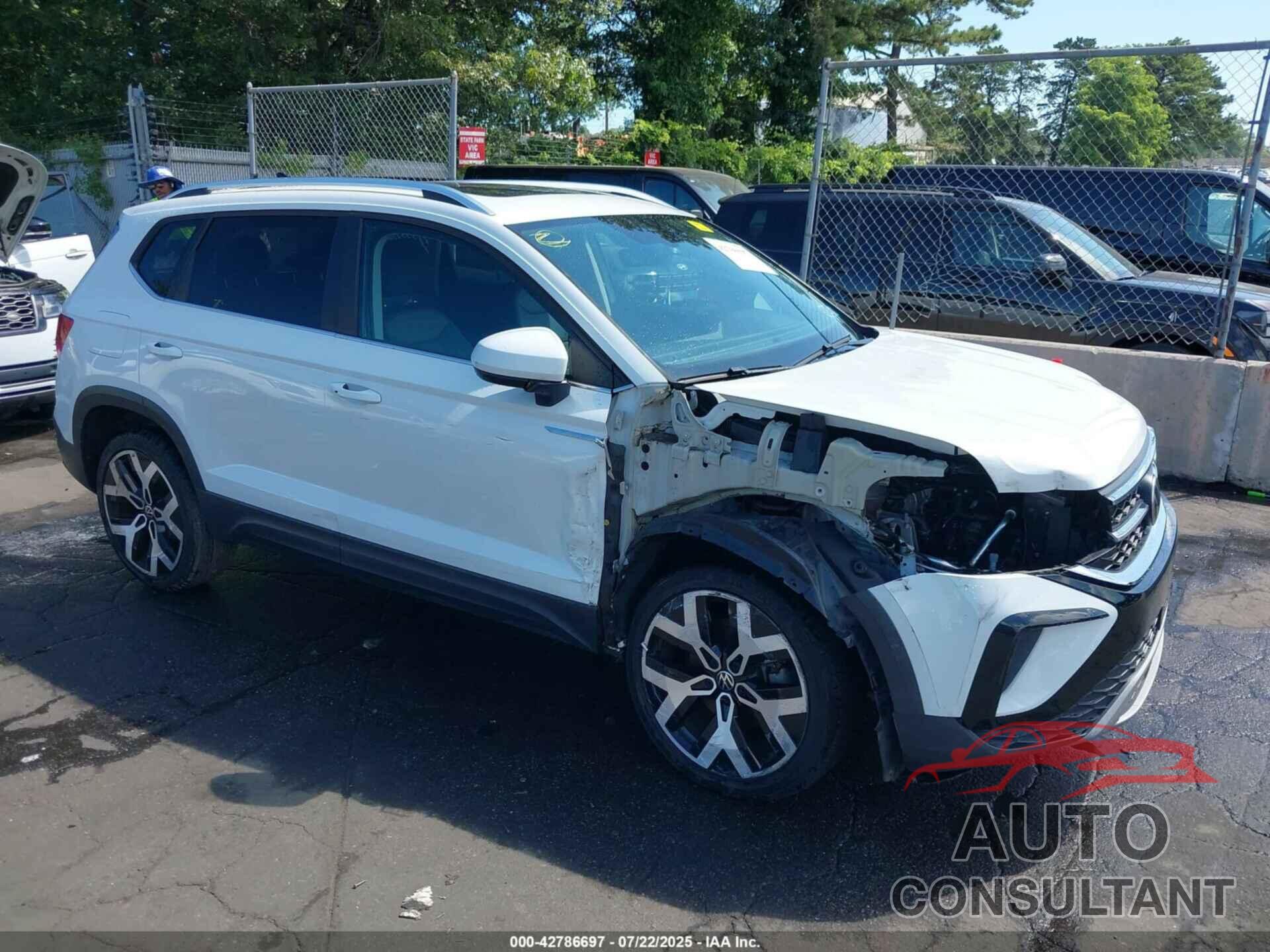 VOLKSWAGEN TAOS 2022 - 3VV2X7B20NM071068