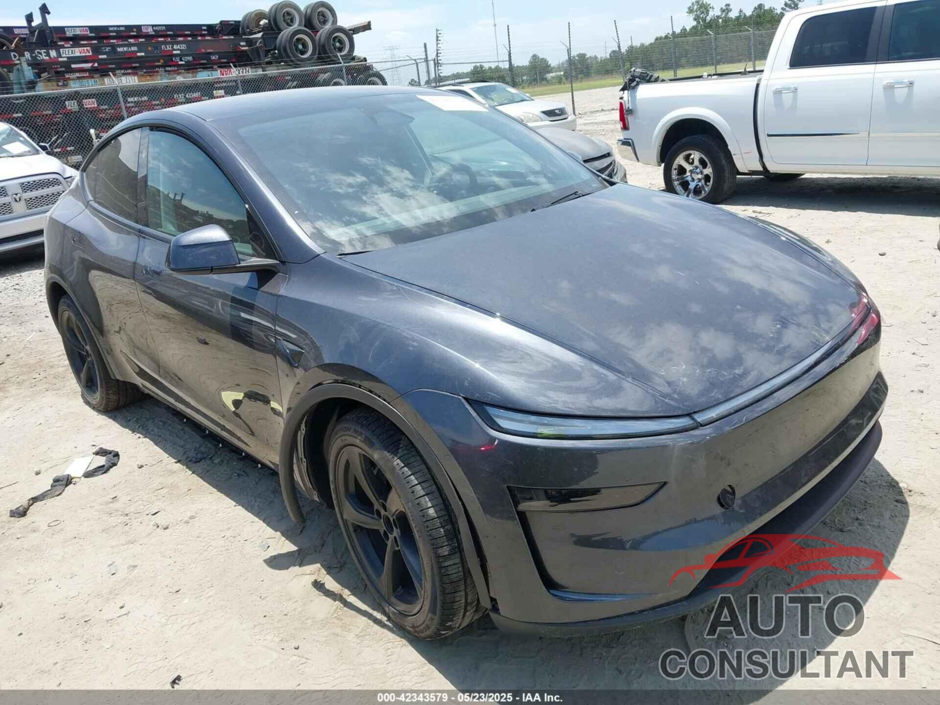 TESLA MODEL Y 2026 - 7SAYGDEE7TA385847