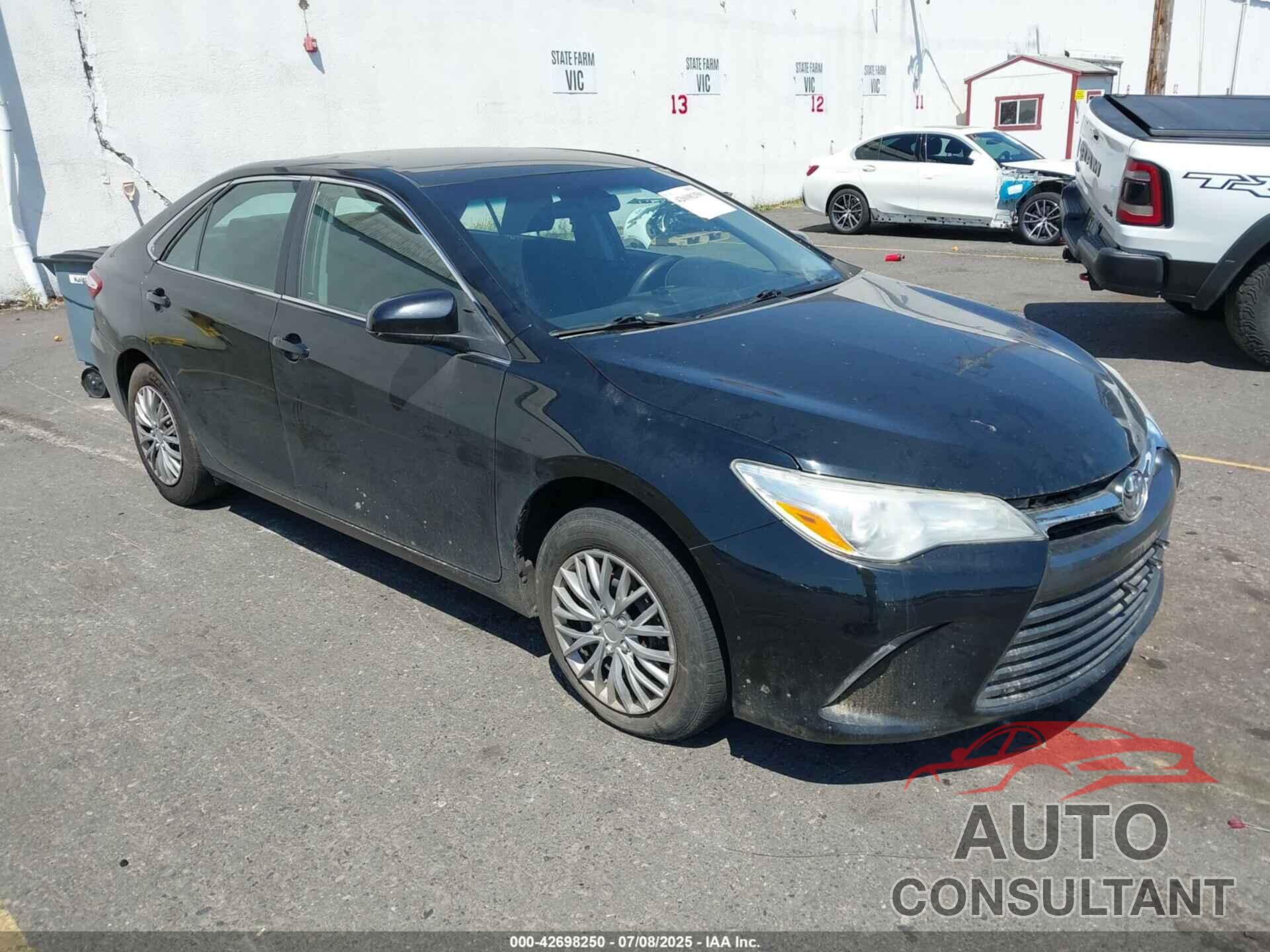 TOYOTA CAMRY 2015 - 4T4BF1FK5FR513141