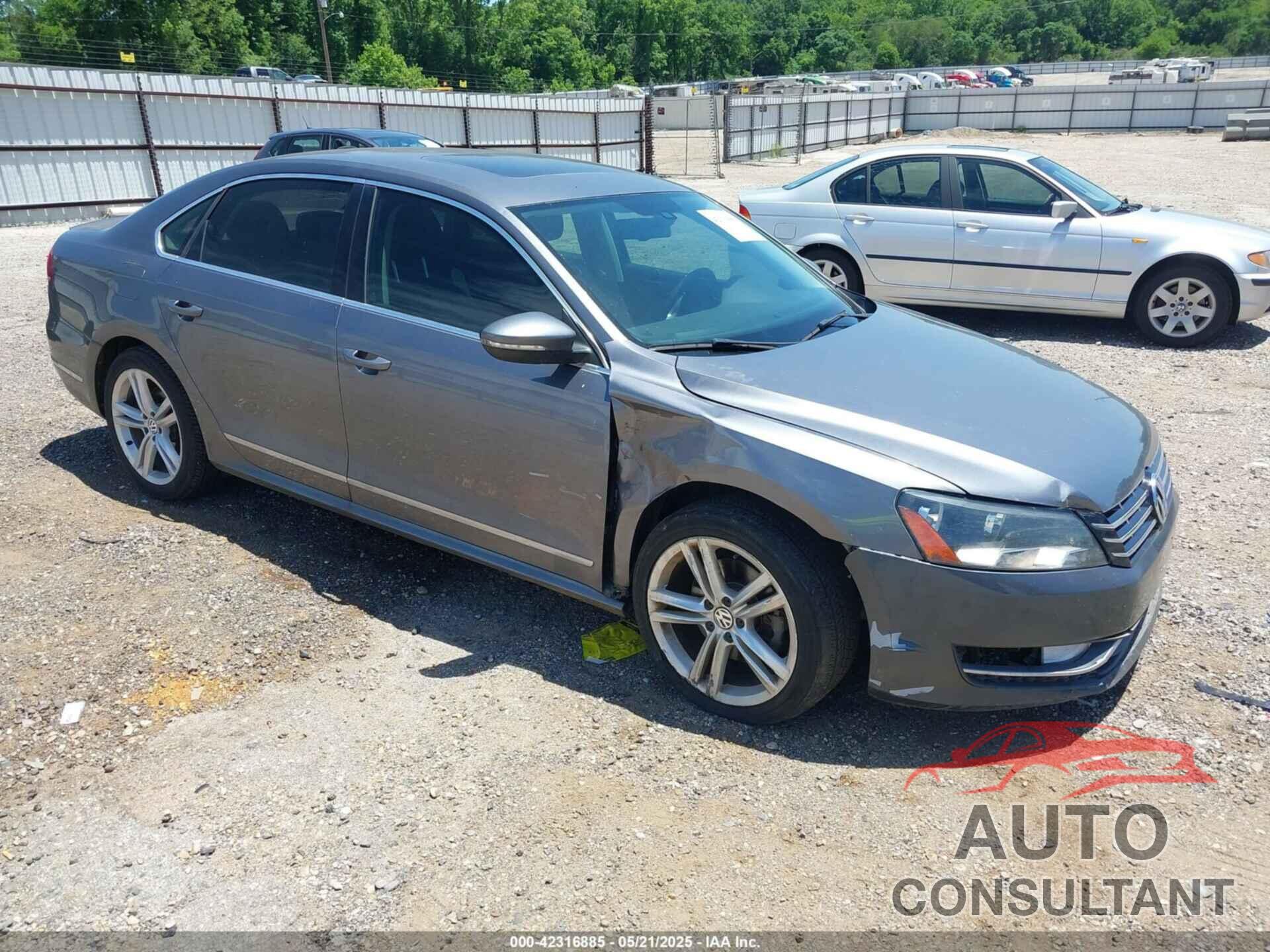 VOLKSWAGEN PASSAT 2012 - 1VWCM7A39CC012134
