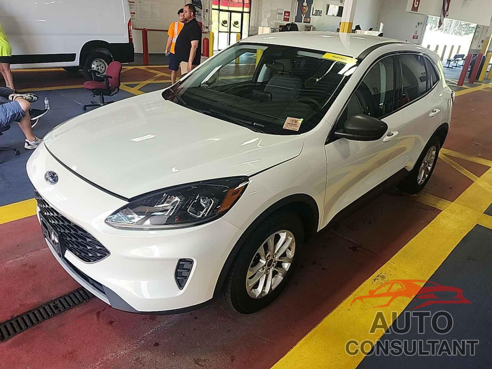 FORD ESCAPE 2022 - 1FMCU9G65NUA63784