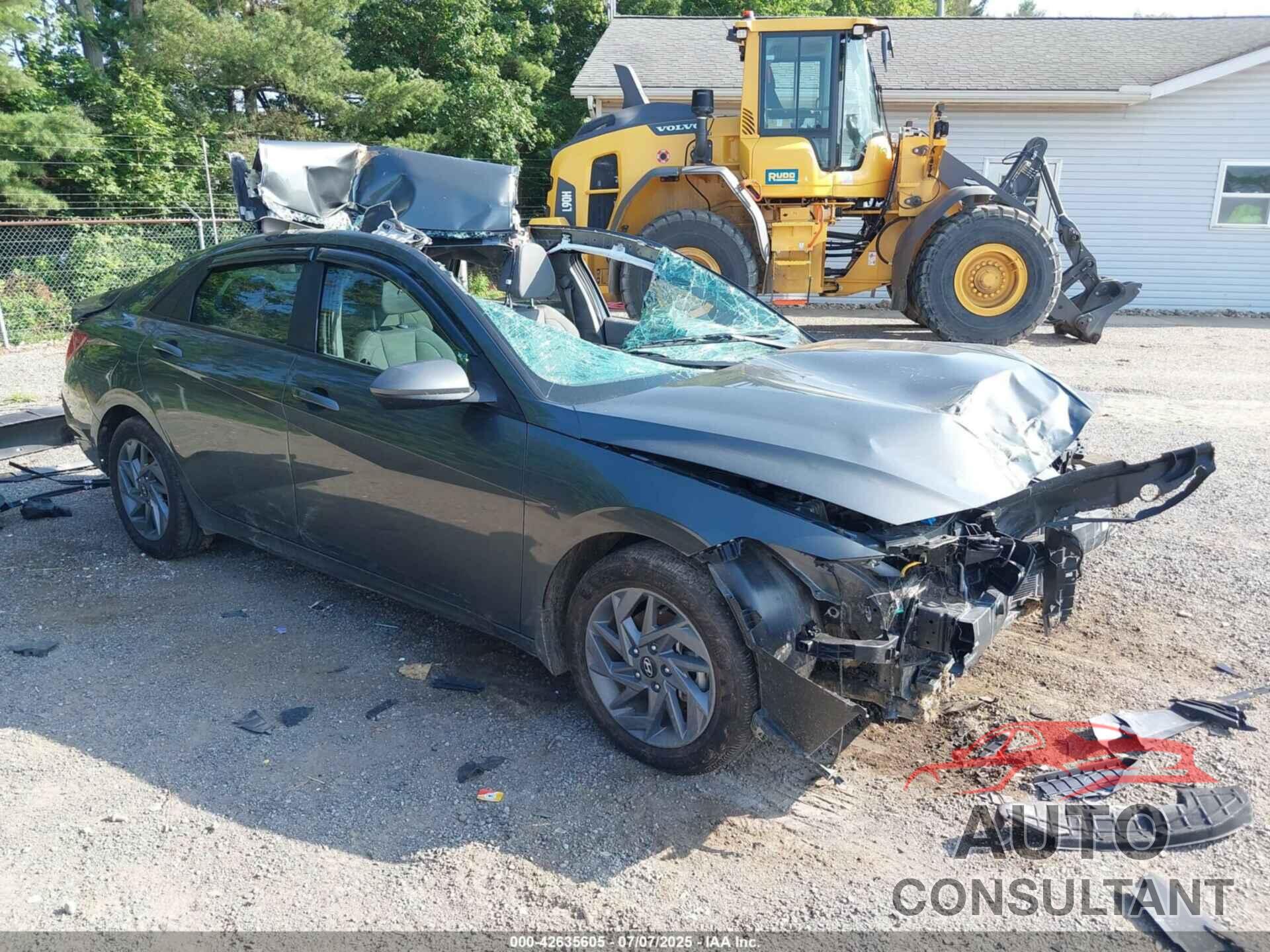 HYUNDAI ELANTRA 2024 - KMHLM4DG8RU688332