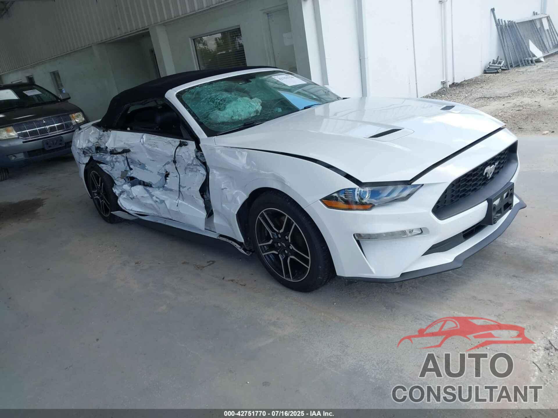 FORD MUSTANG 2020 - 1FATP8UH4L5113356