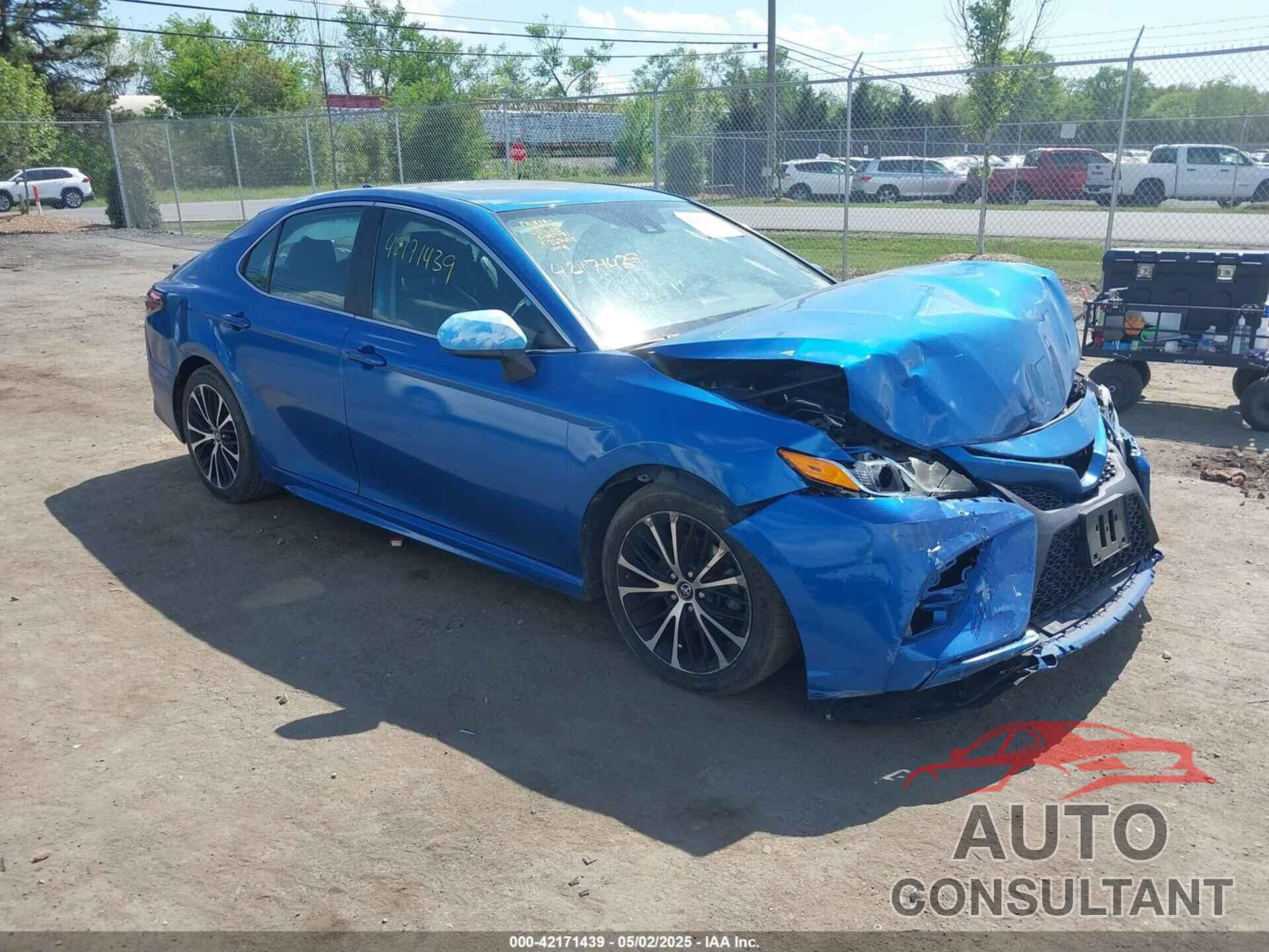 TOYOTA CAMRY 2019 - 4T1B11HK1KU263445