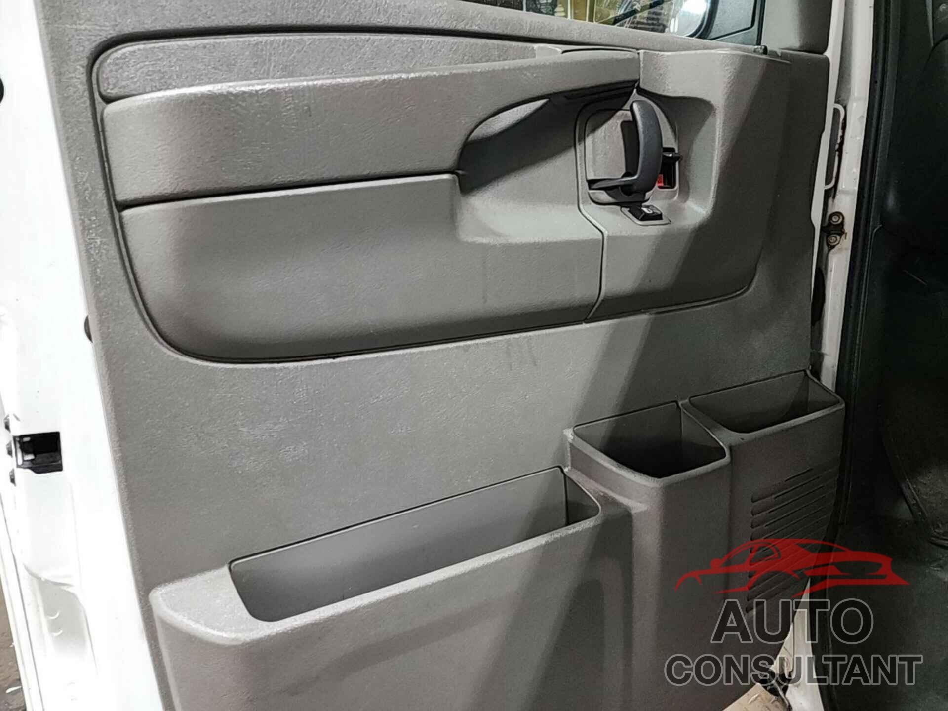 CHEVROLET EXPRESS G3500 2013 - 1GAZG1FA9D1192035