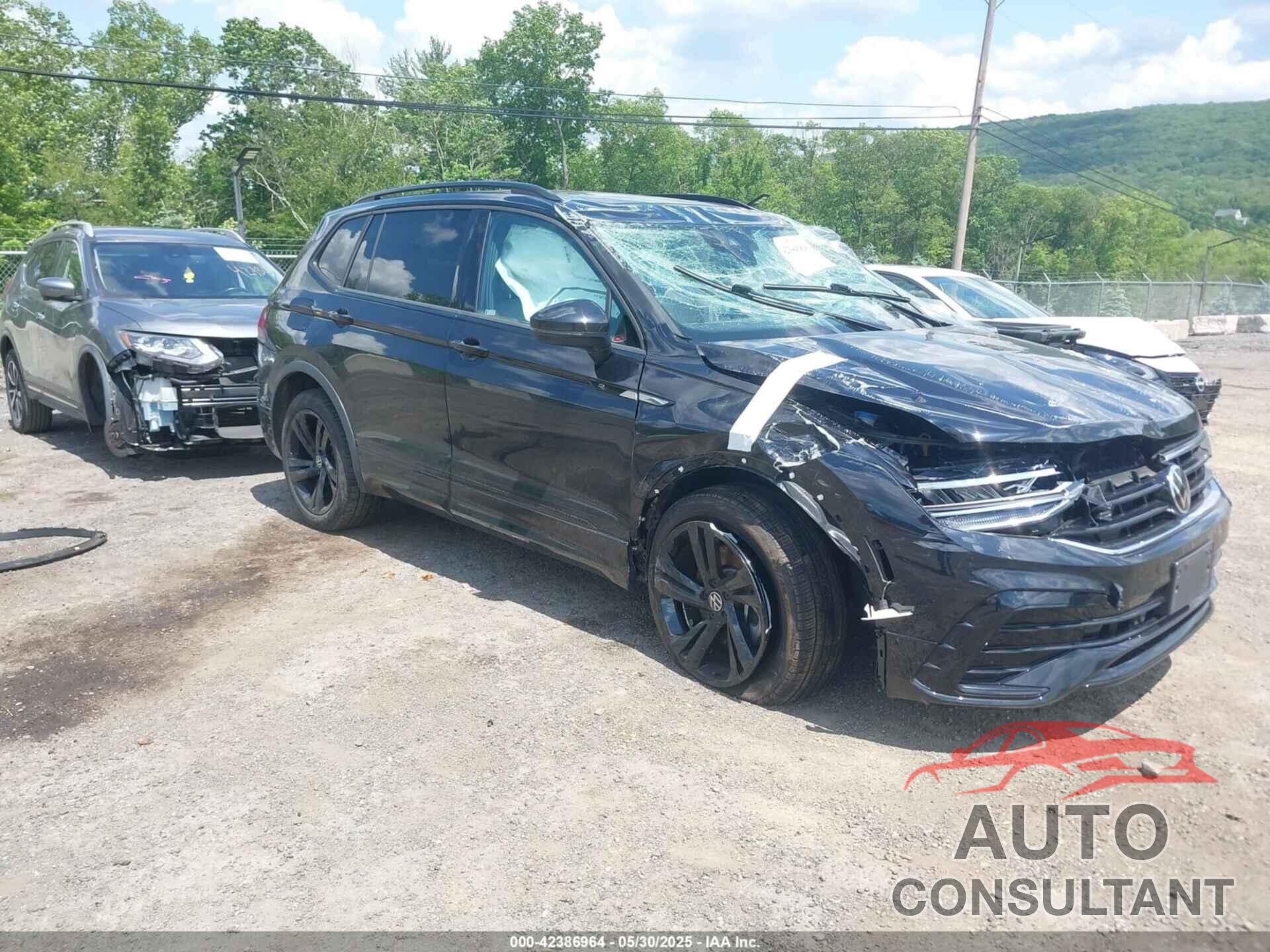 VOLKSWAGEN TIGUAN 2023 - 3VV8B7AX2PM070934