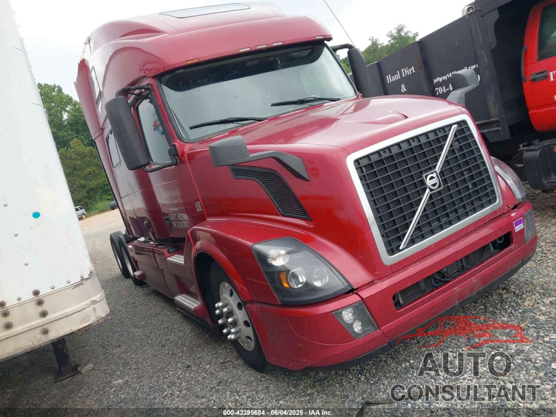 VOLVO VNL 2017 - 4V4NC9EH2HN991317