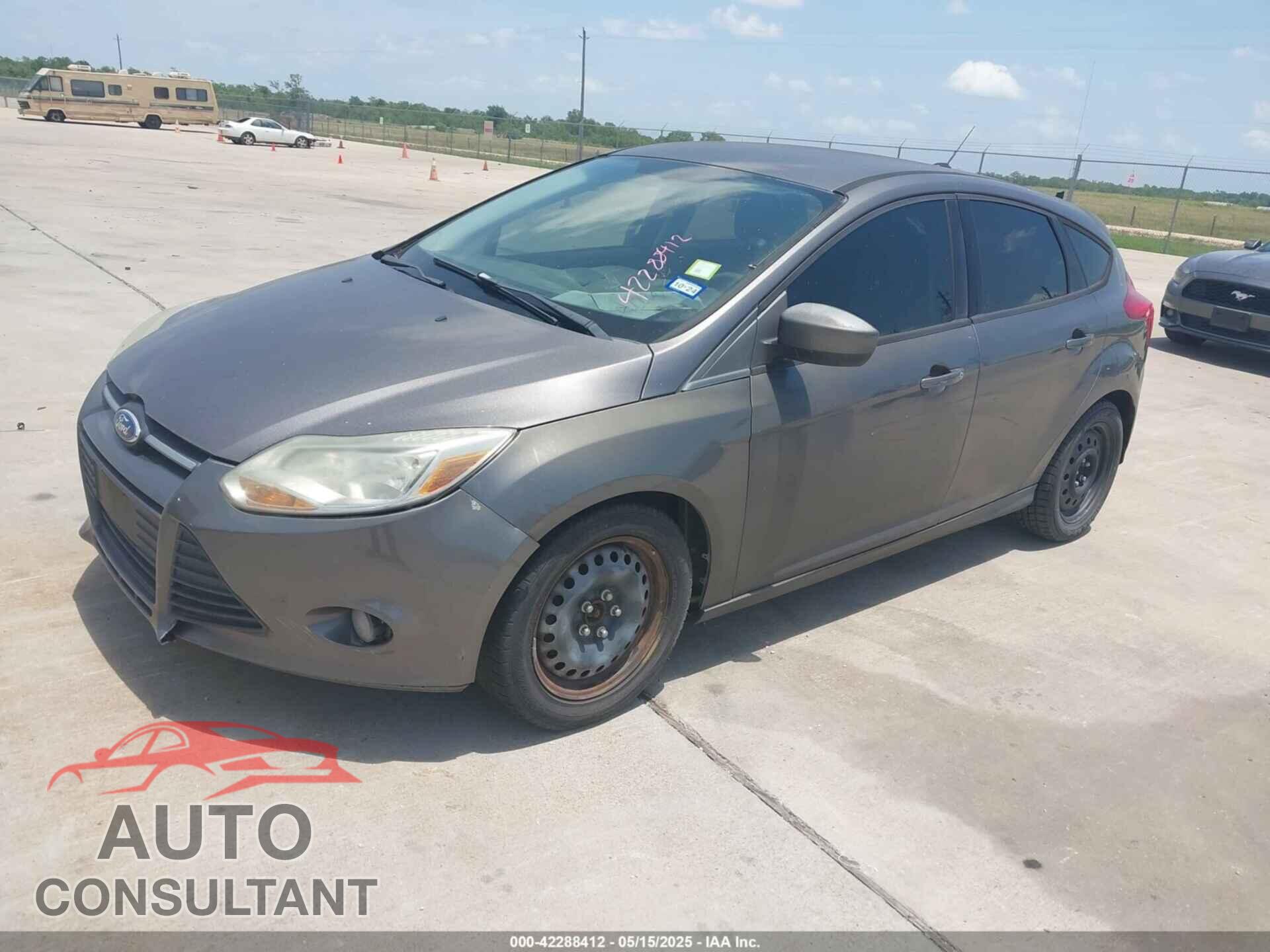 FORD FOCUS 2012 - 1FAHP3K20CL190373