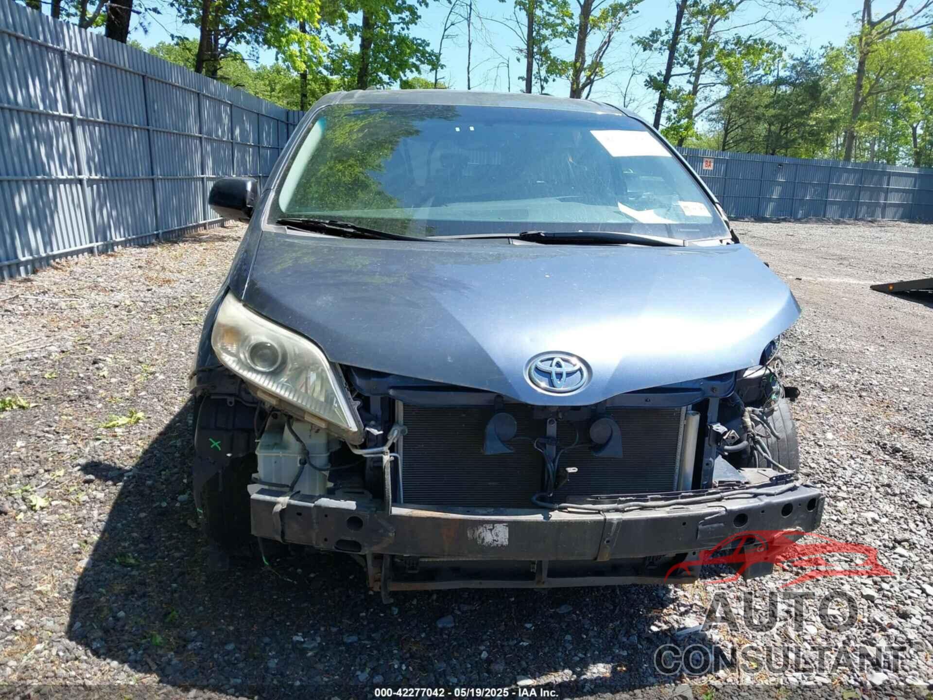 TOYOTA SIENNA 2017 - 5TDYZ3DC0HS785627