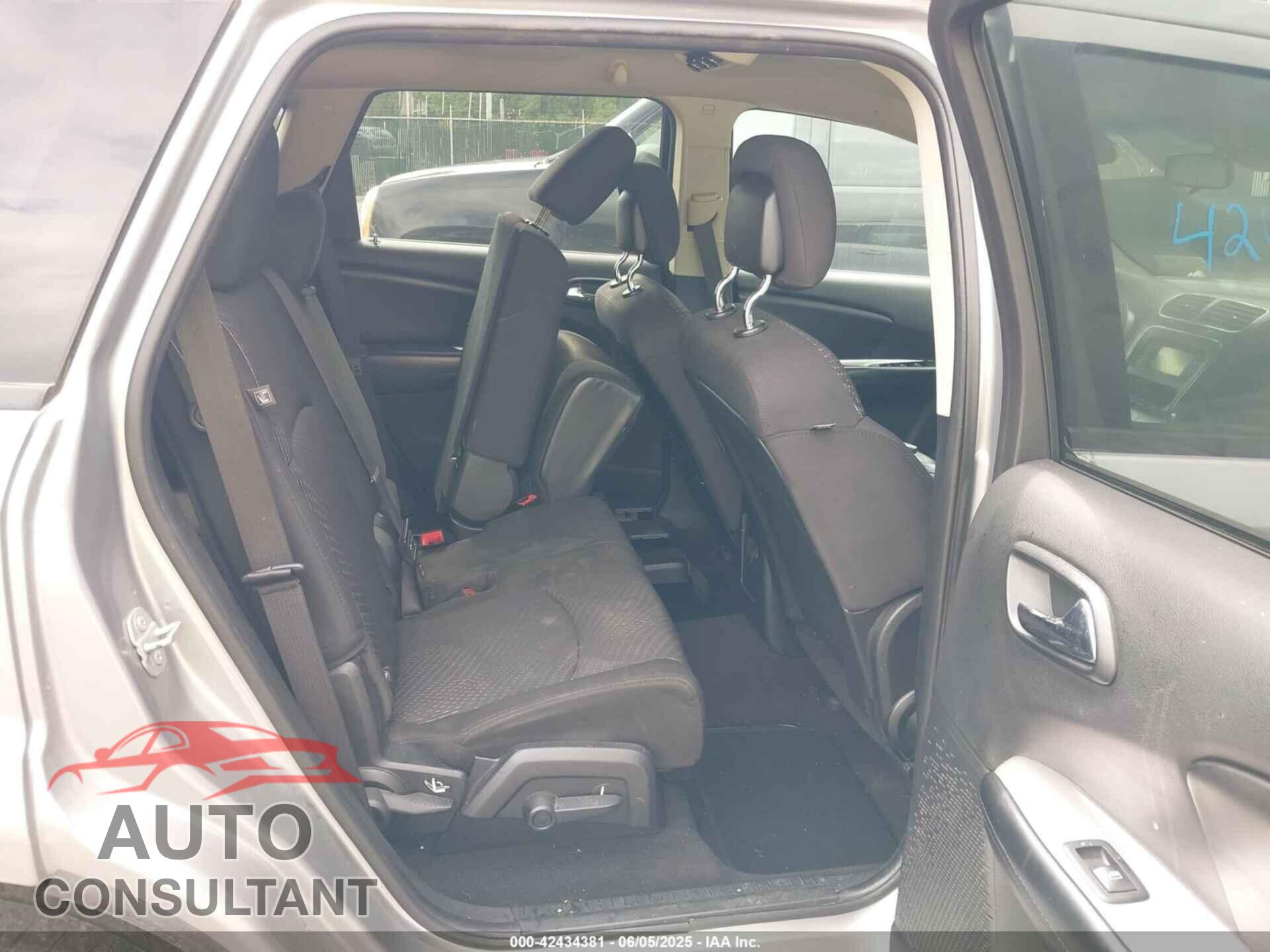 DODGE JOURNEY 2015 - 3C4PDCBB4FT564359