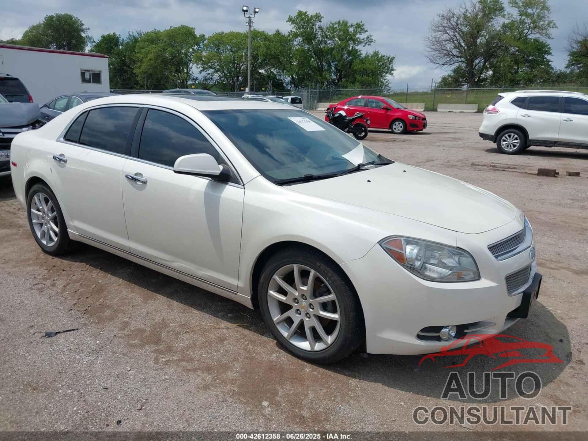 CHEVROLET MALIBU 2011 - 1G1ZE5E1XBF214493