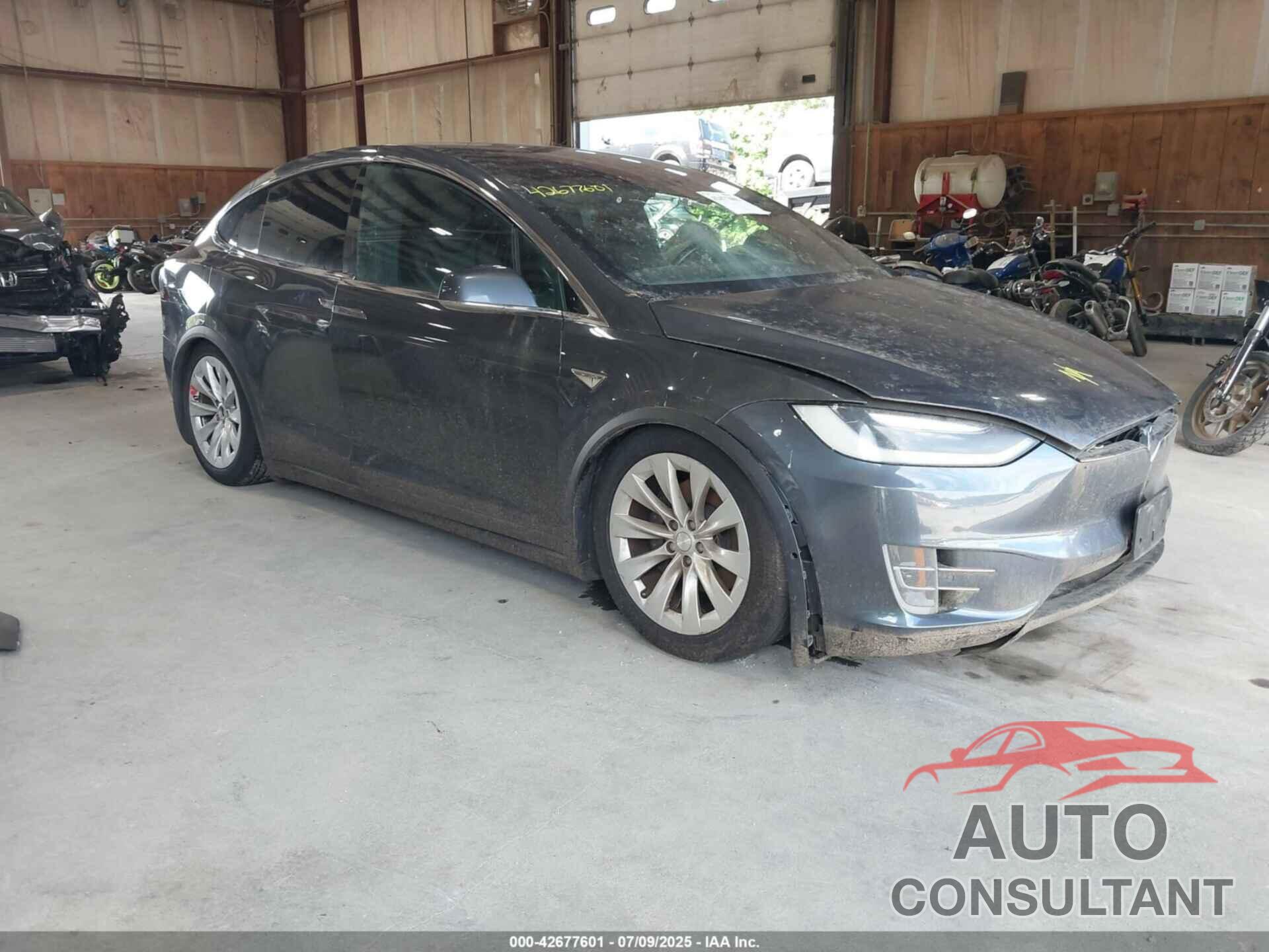 TESLA MODEL X 2016 - 5YJXCAE24GF015389