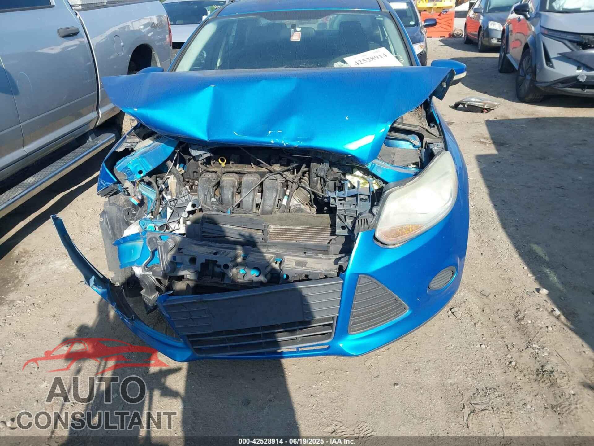 FORD FOCUS 2014 - 1FADP3F26EL202957