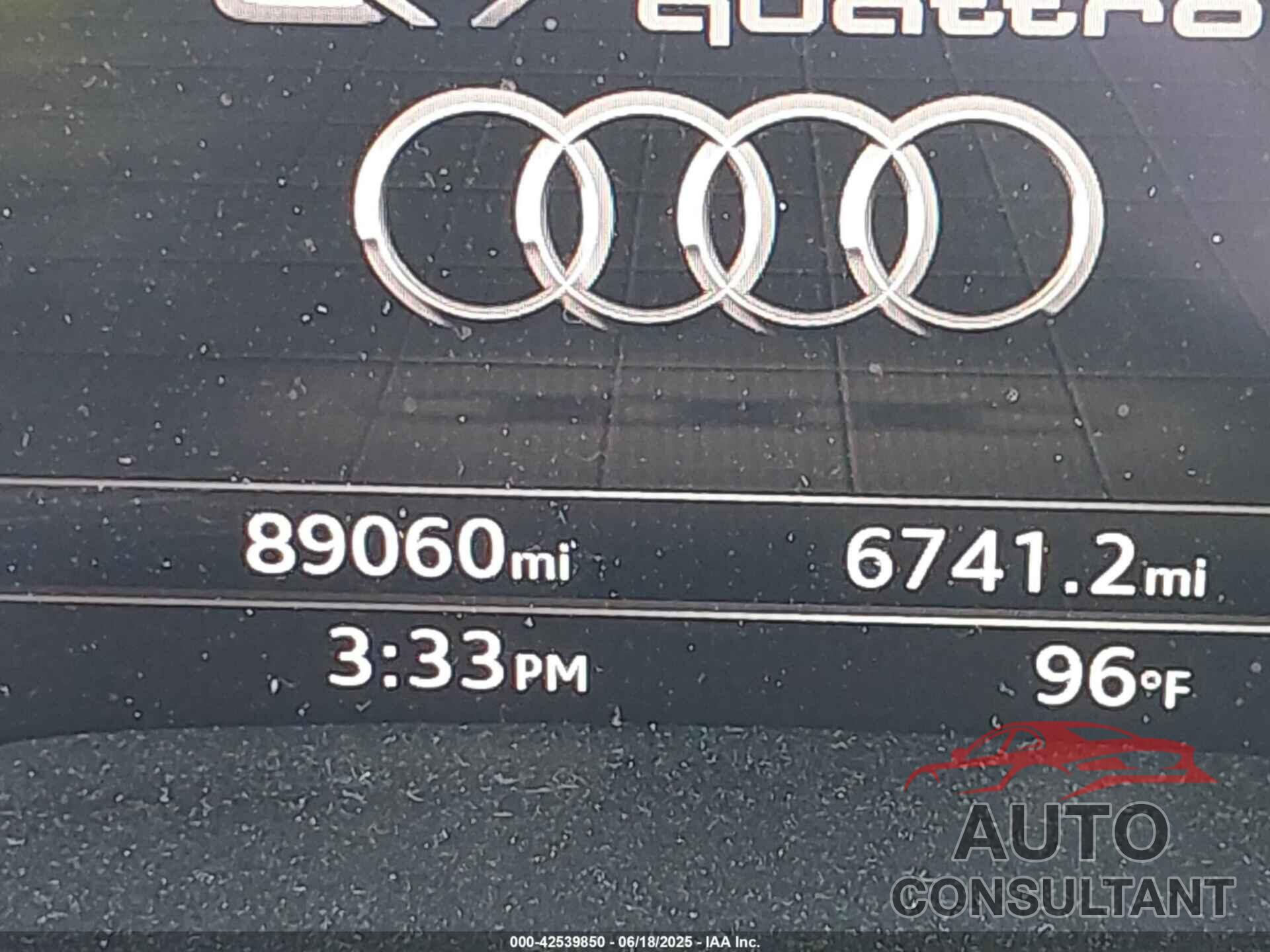 AUDI Q7 2019 - WA1LAAF75KD044439