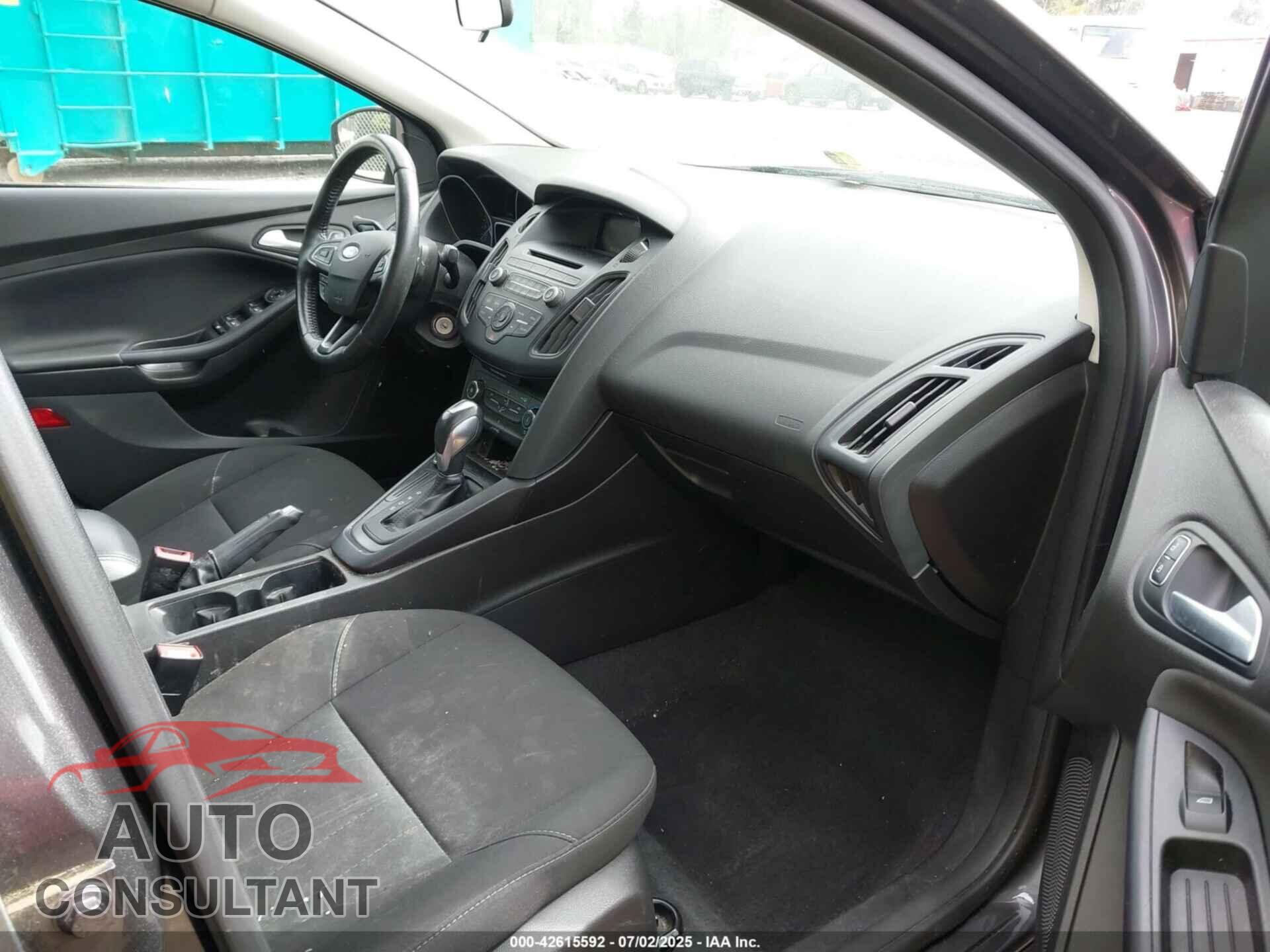 FORD FOCUS 2016 - 1FADP3F22GL211075