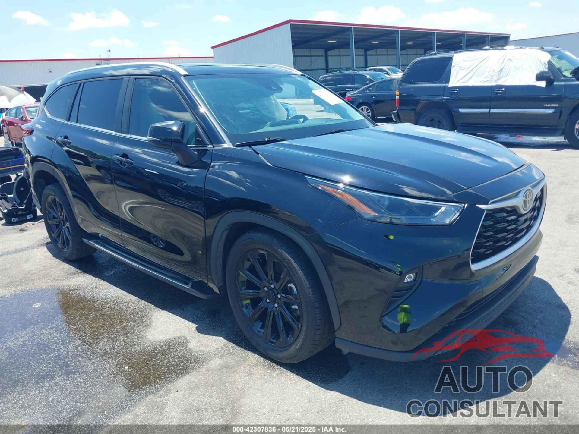 TOYOTA HIGHLANDER 2023 - 5TDKDRAH5PS024582