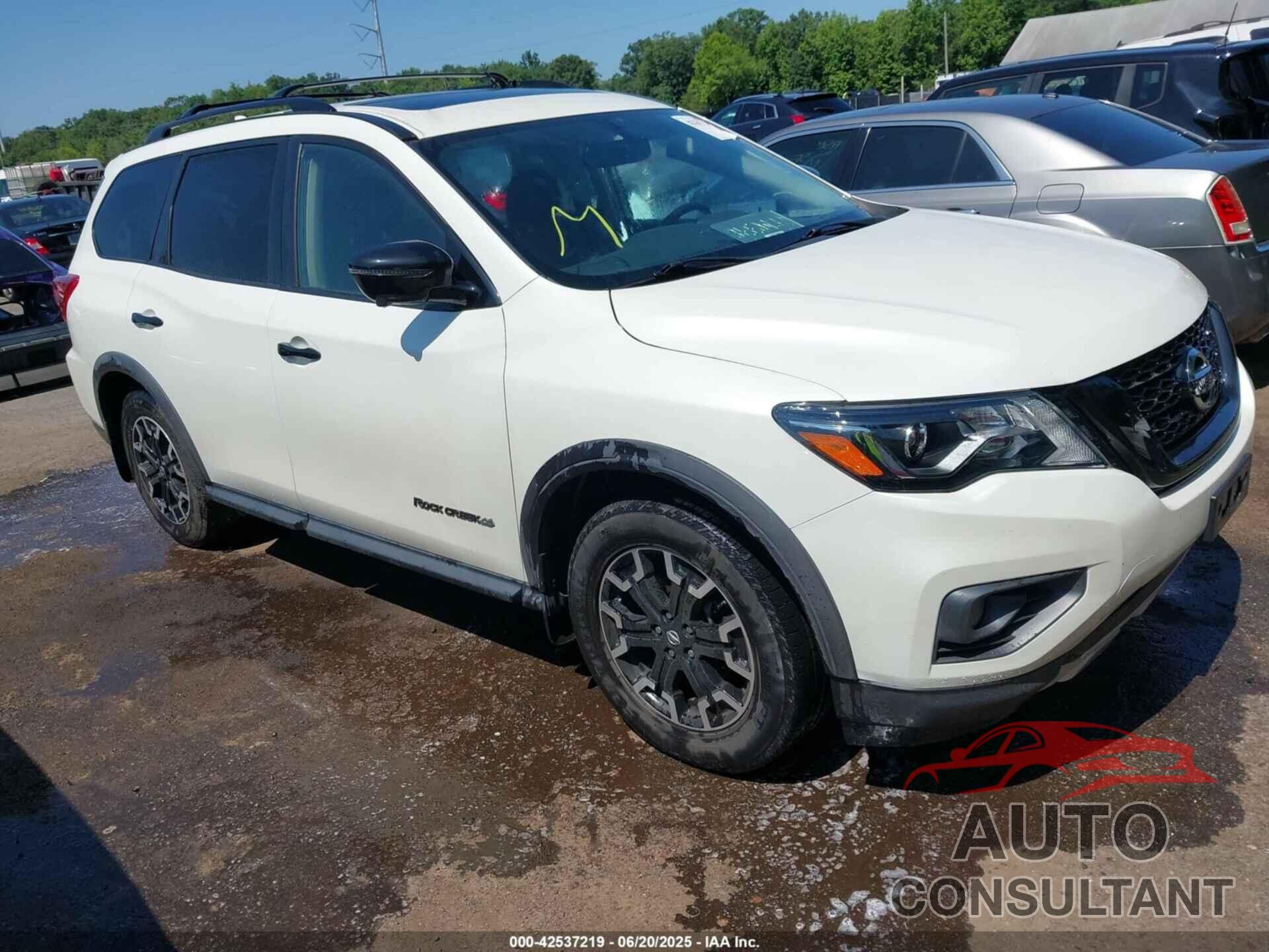 NISSAN PATHFINDER 2020 - 5N1DR2CM9LC592966