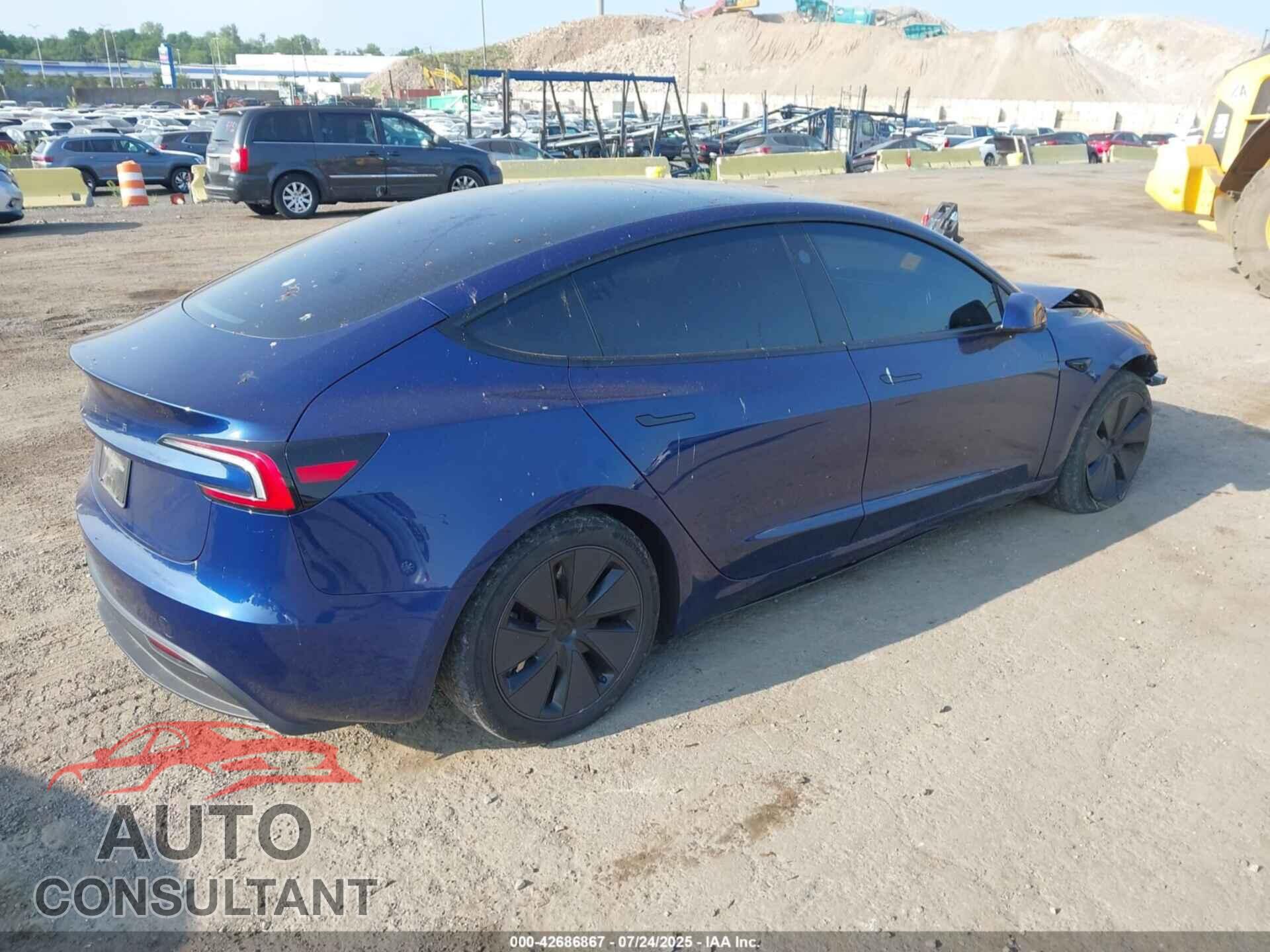 TESLA MODEL 3 2024 - 5YJ3E1EA1RF769384