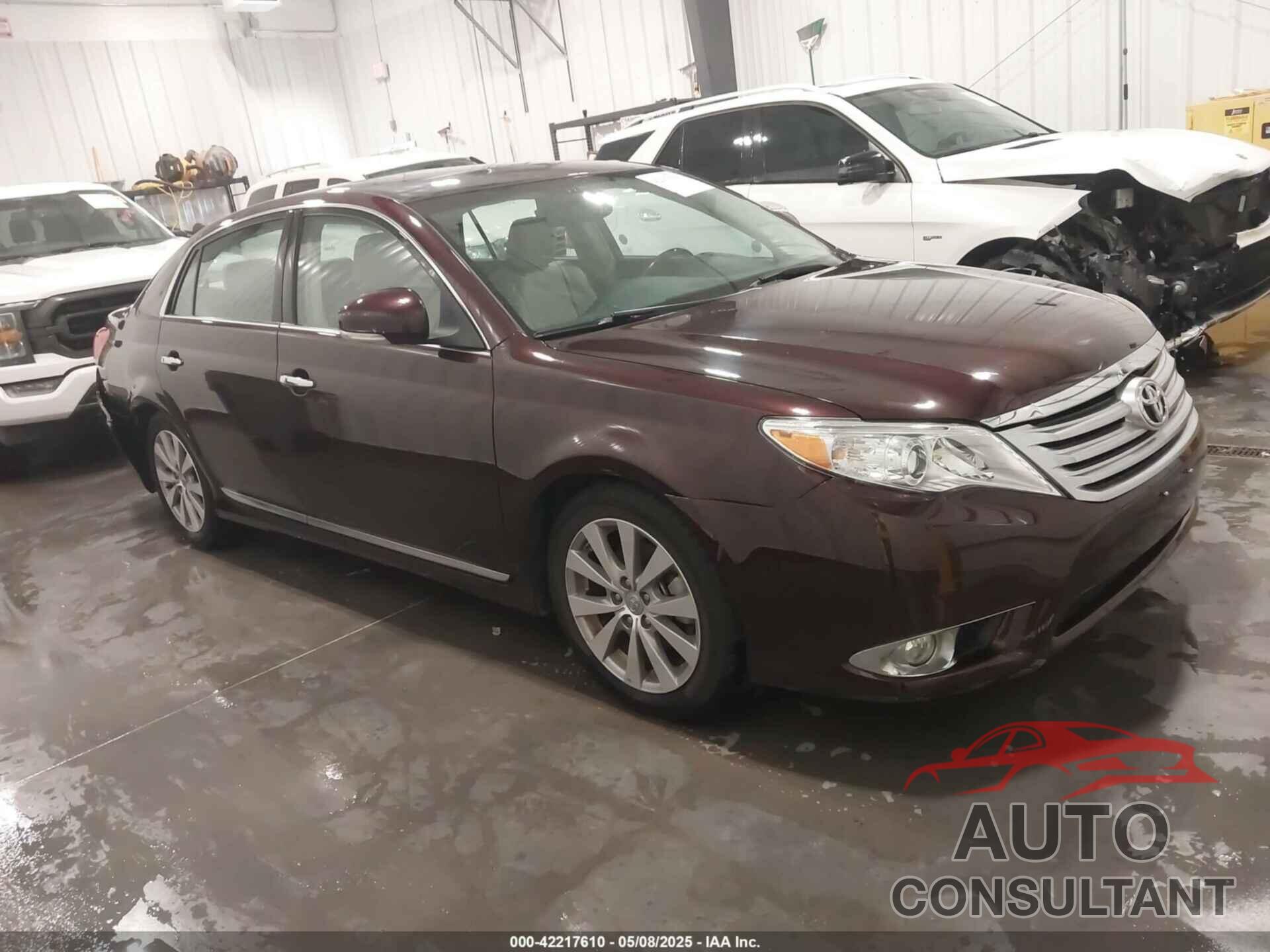 TOYOTA AVALON 2011 - 4T1BK3DB5BU429805
