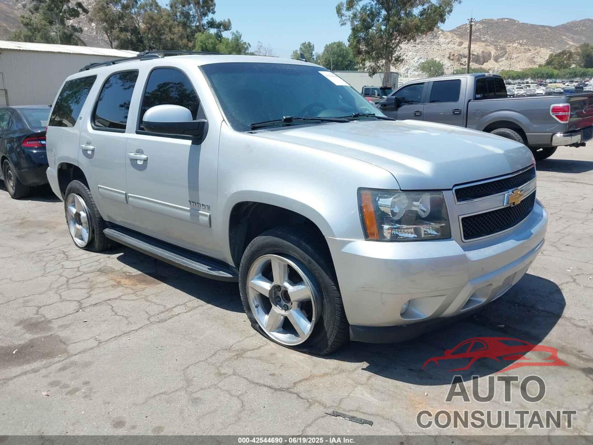CHEVROLET TAHOE 2012 - 1GNSCBE06CR255554
